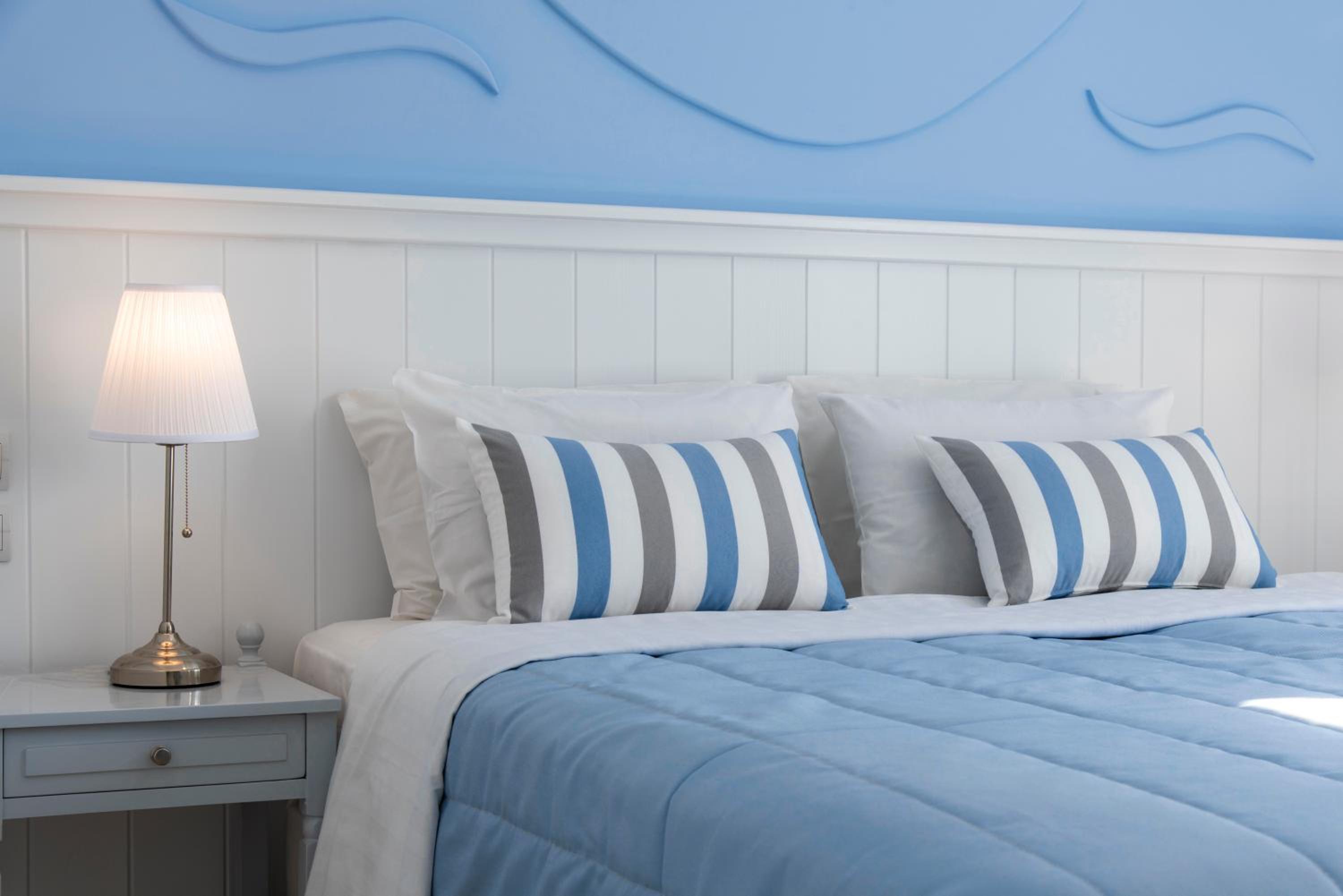 Double or Twin Room - Photo 4