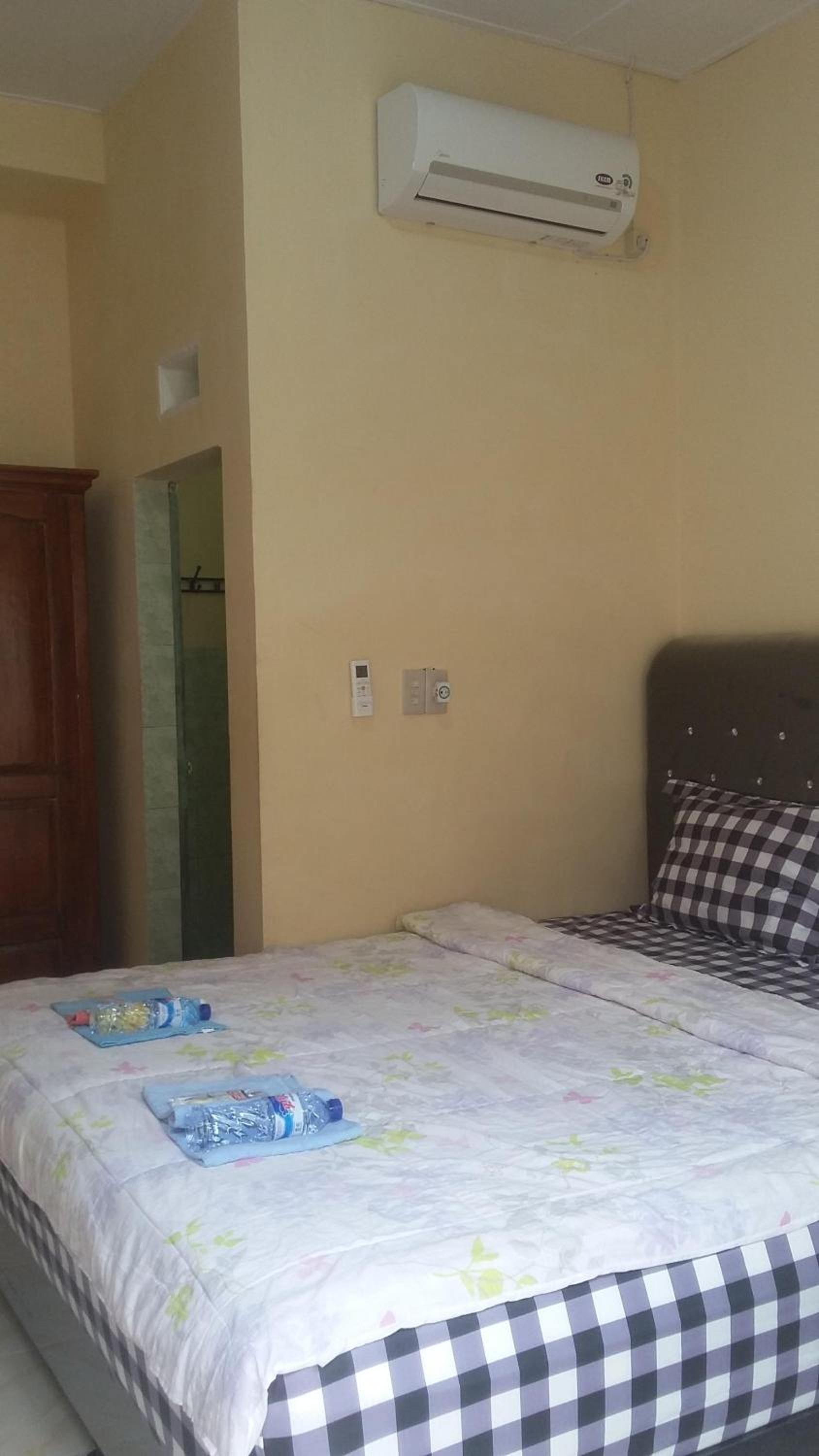 Standard Double Room - Photo 5