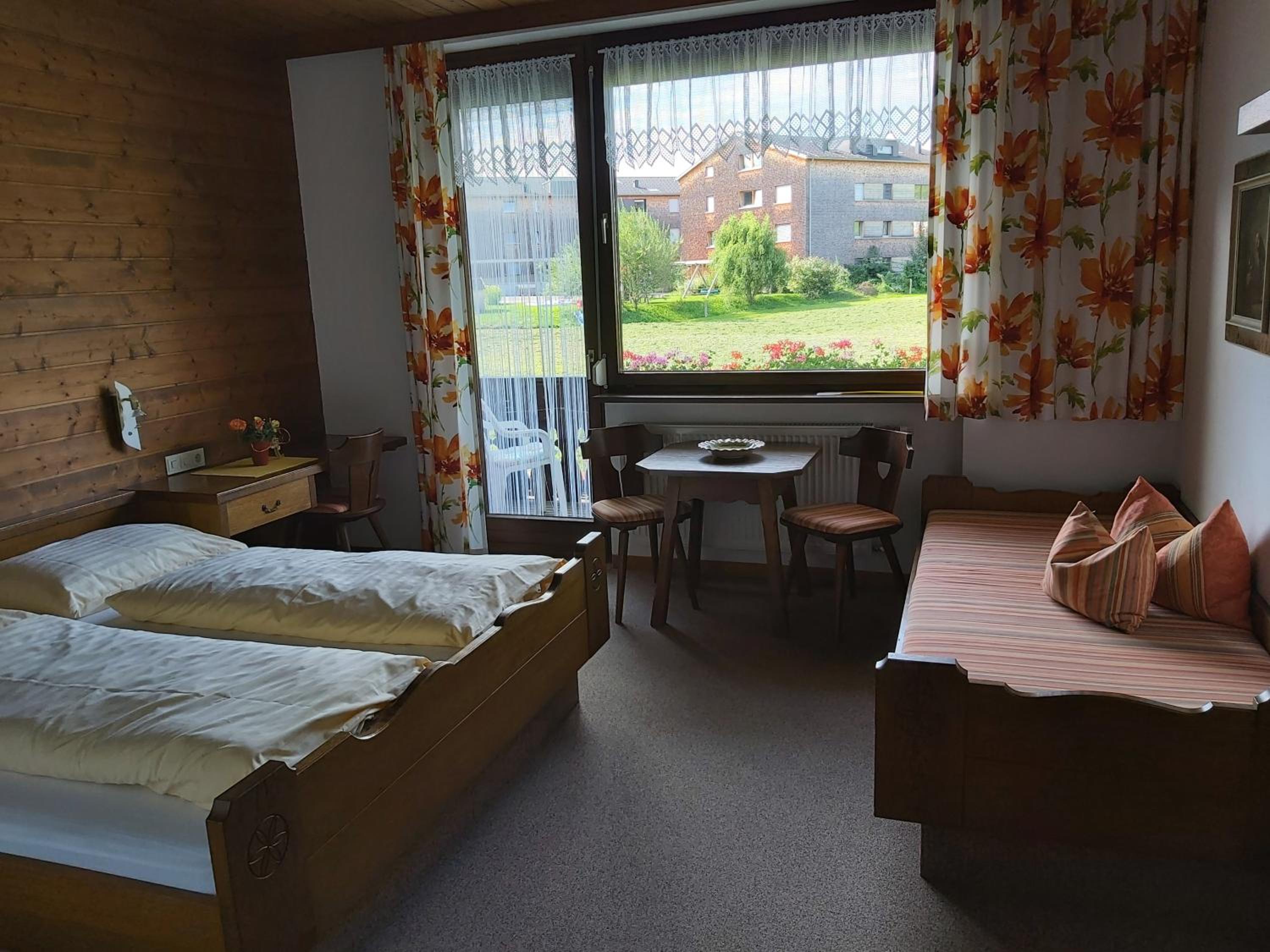 Triple Room with Balcony photo 1