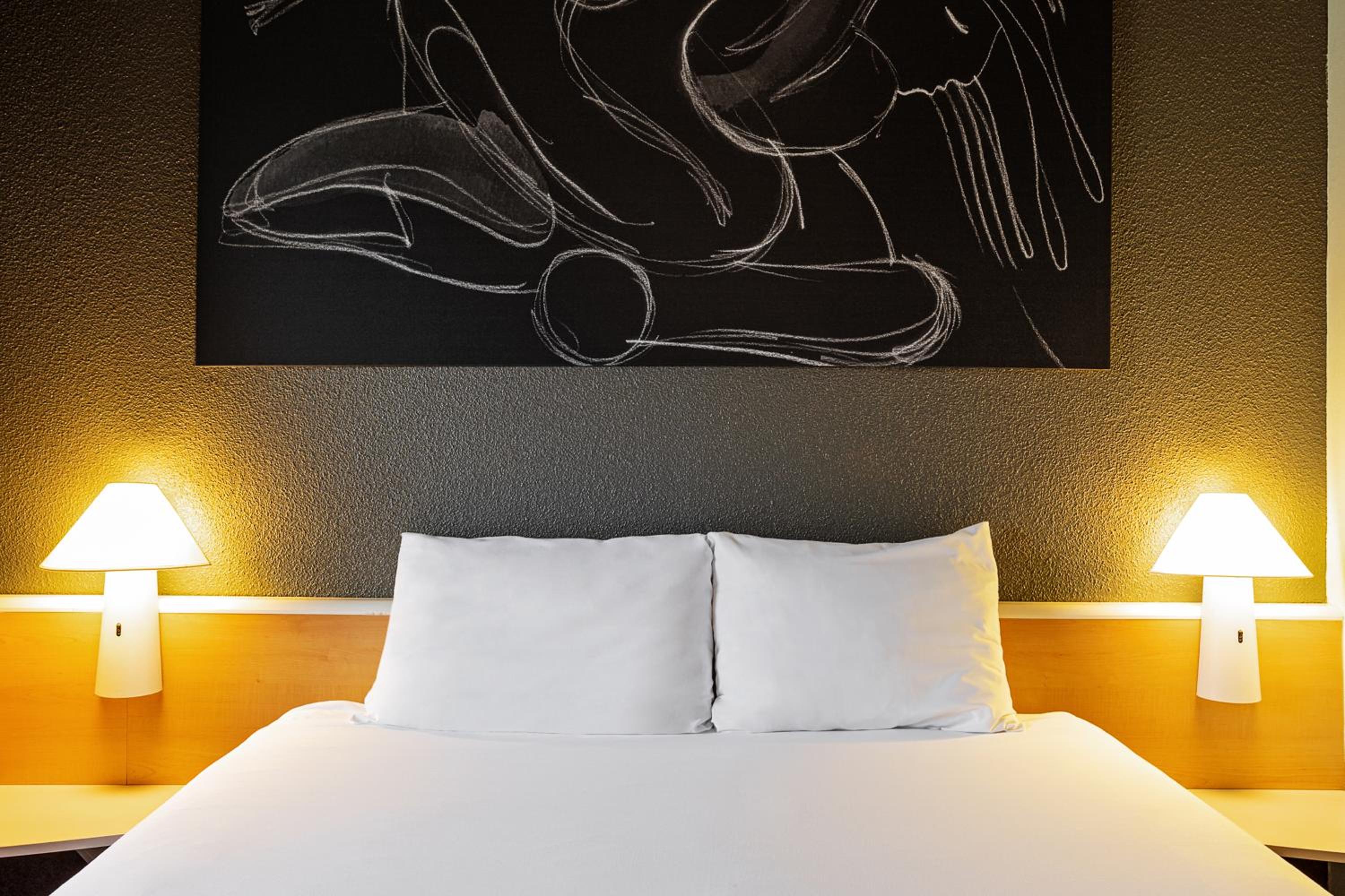 Double Room - Photo 7