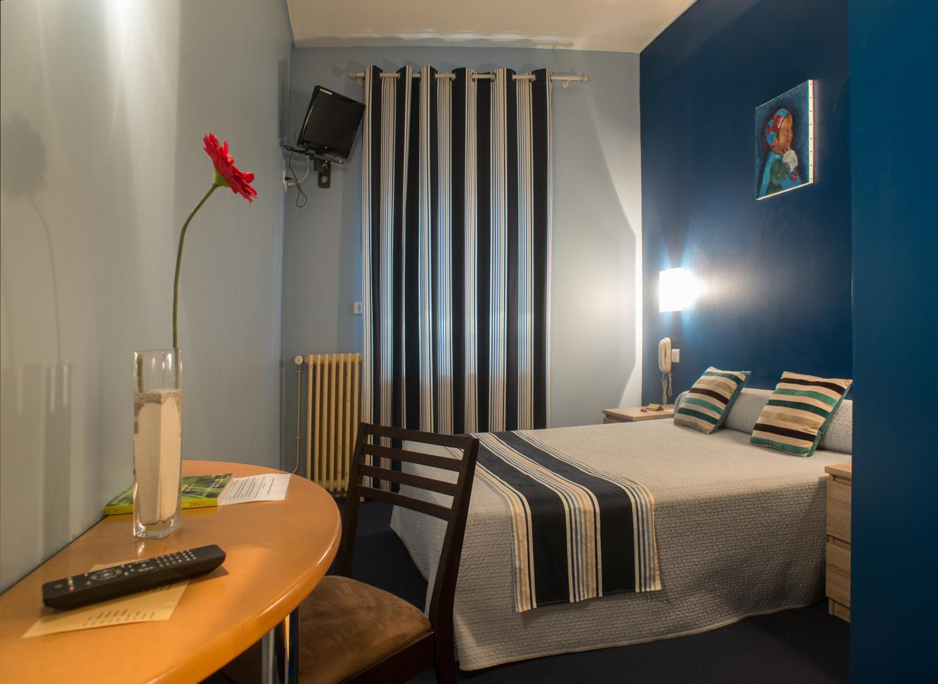 Double Room - Photo 1