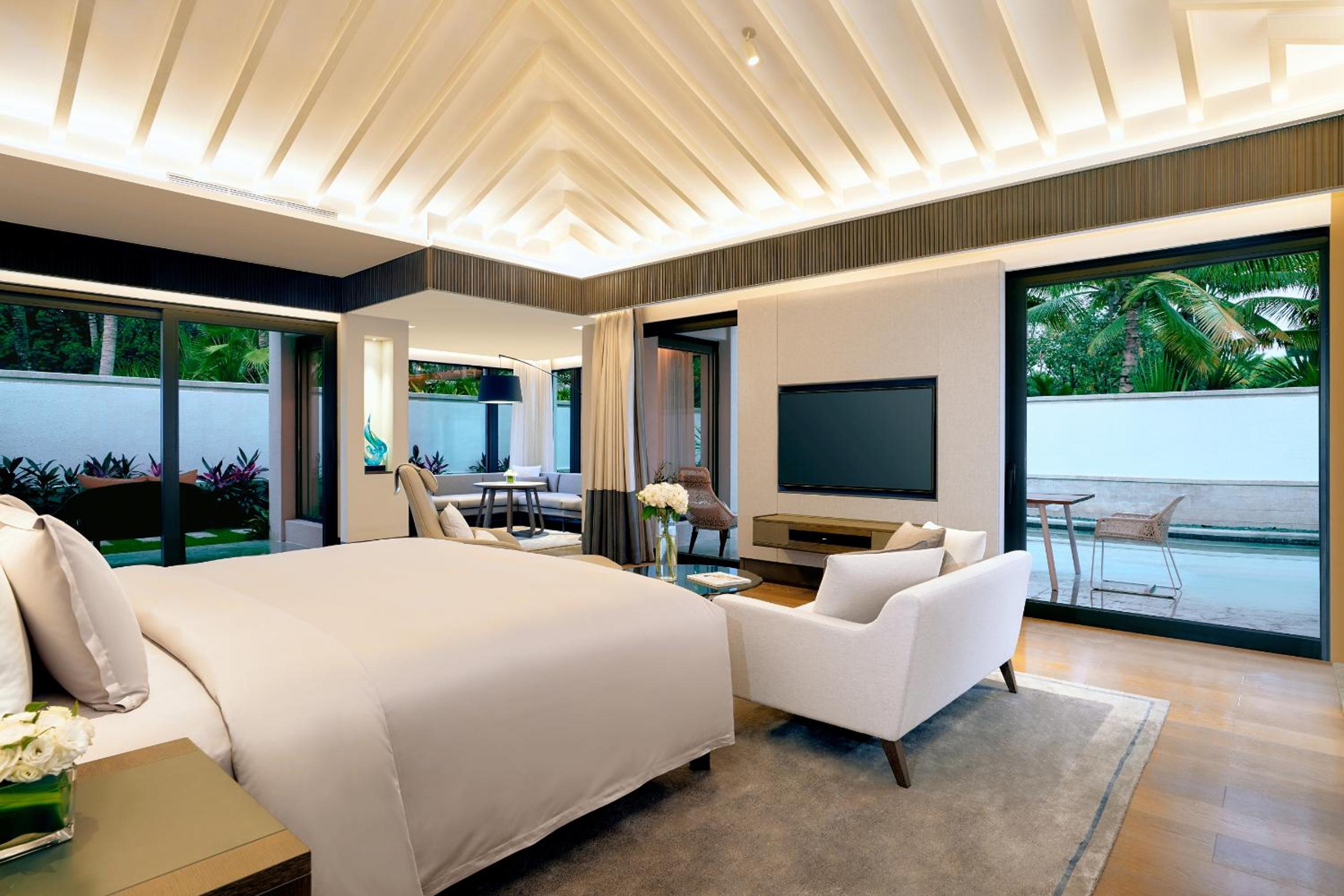 1-Bedroom Pool Villa ( Comlimentary round trip transfer service from Sanya Airport + mini bar) photo 3