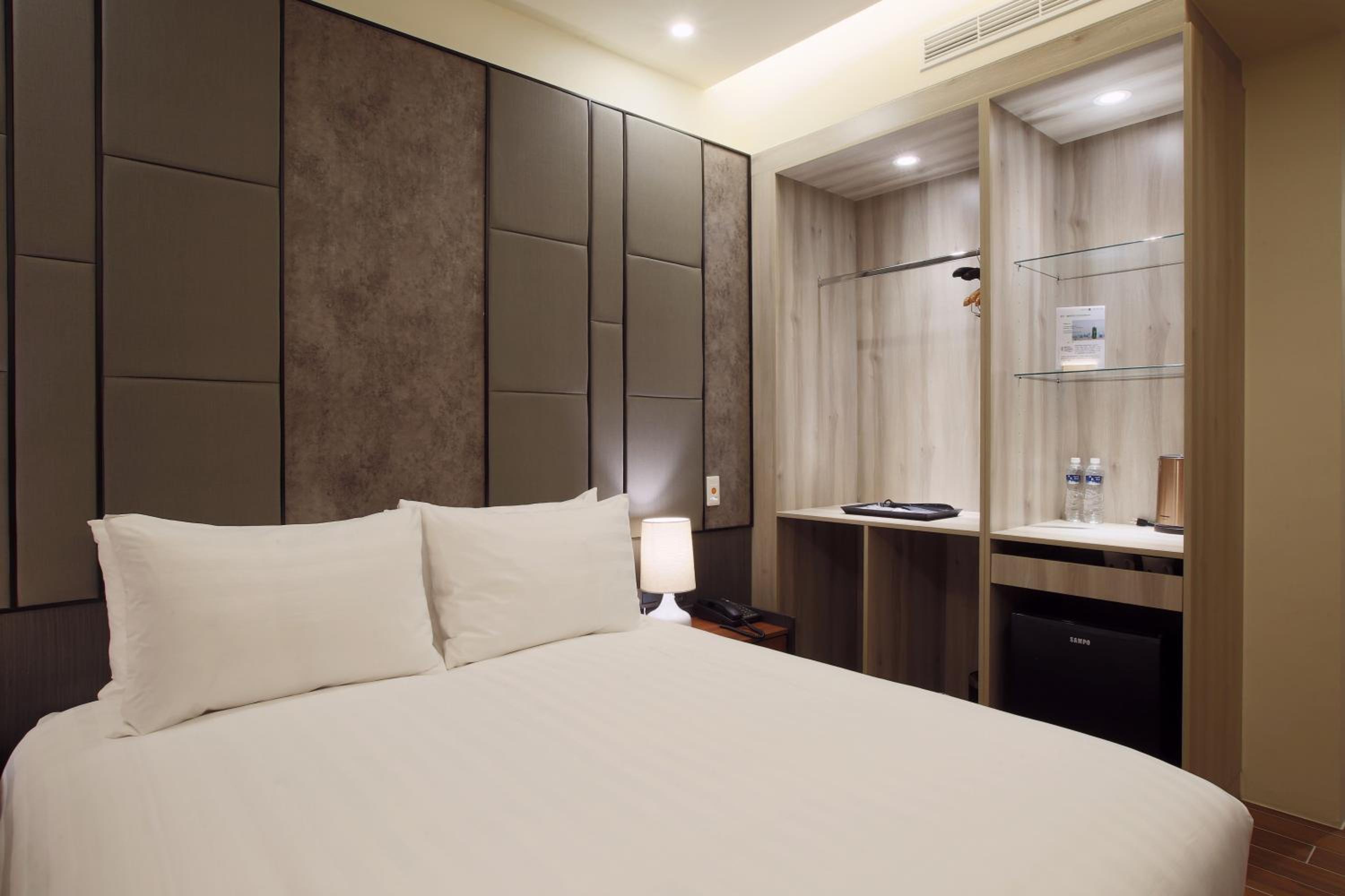 Double Room - Disability Access photo 1