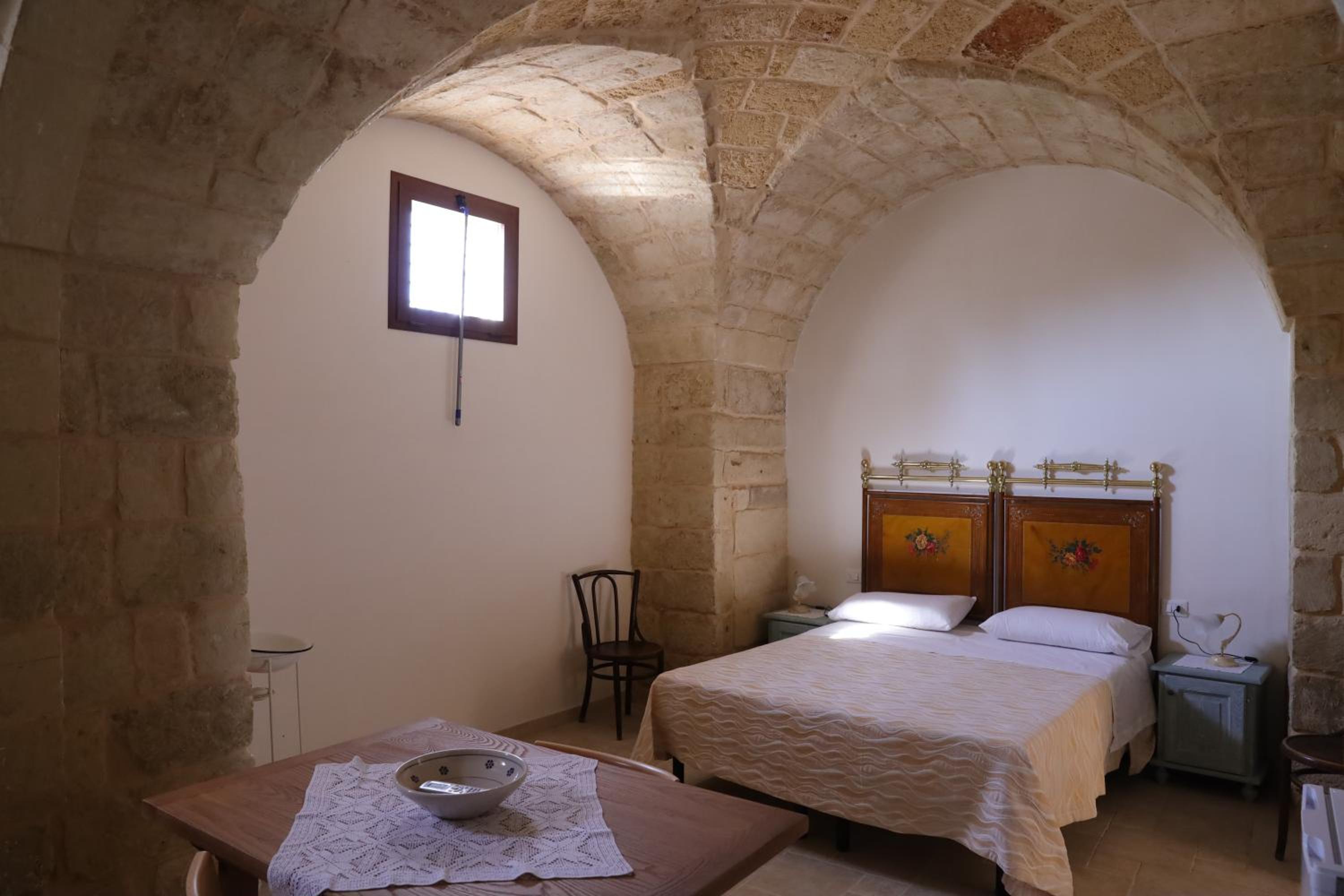 Deluxe Room (2 Adults + 1 Child) photo 1