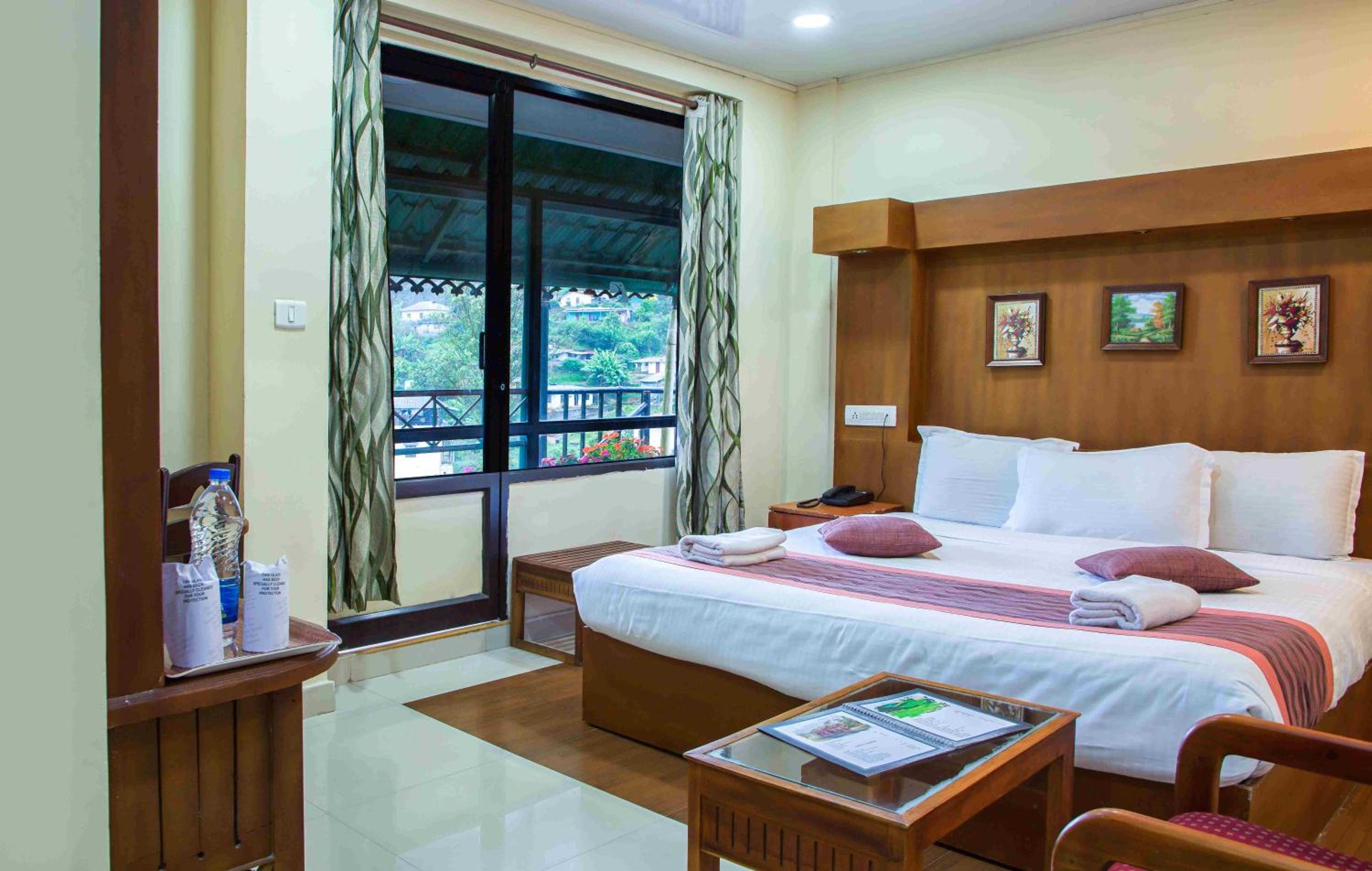Deluxe Room - Photo 7