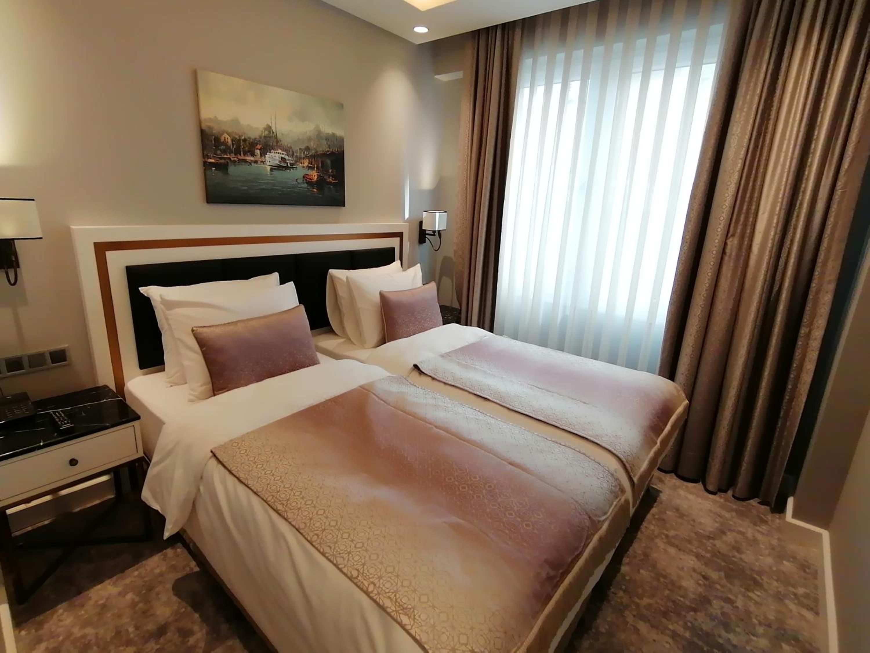 Standard Double Room photo 1