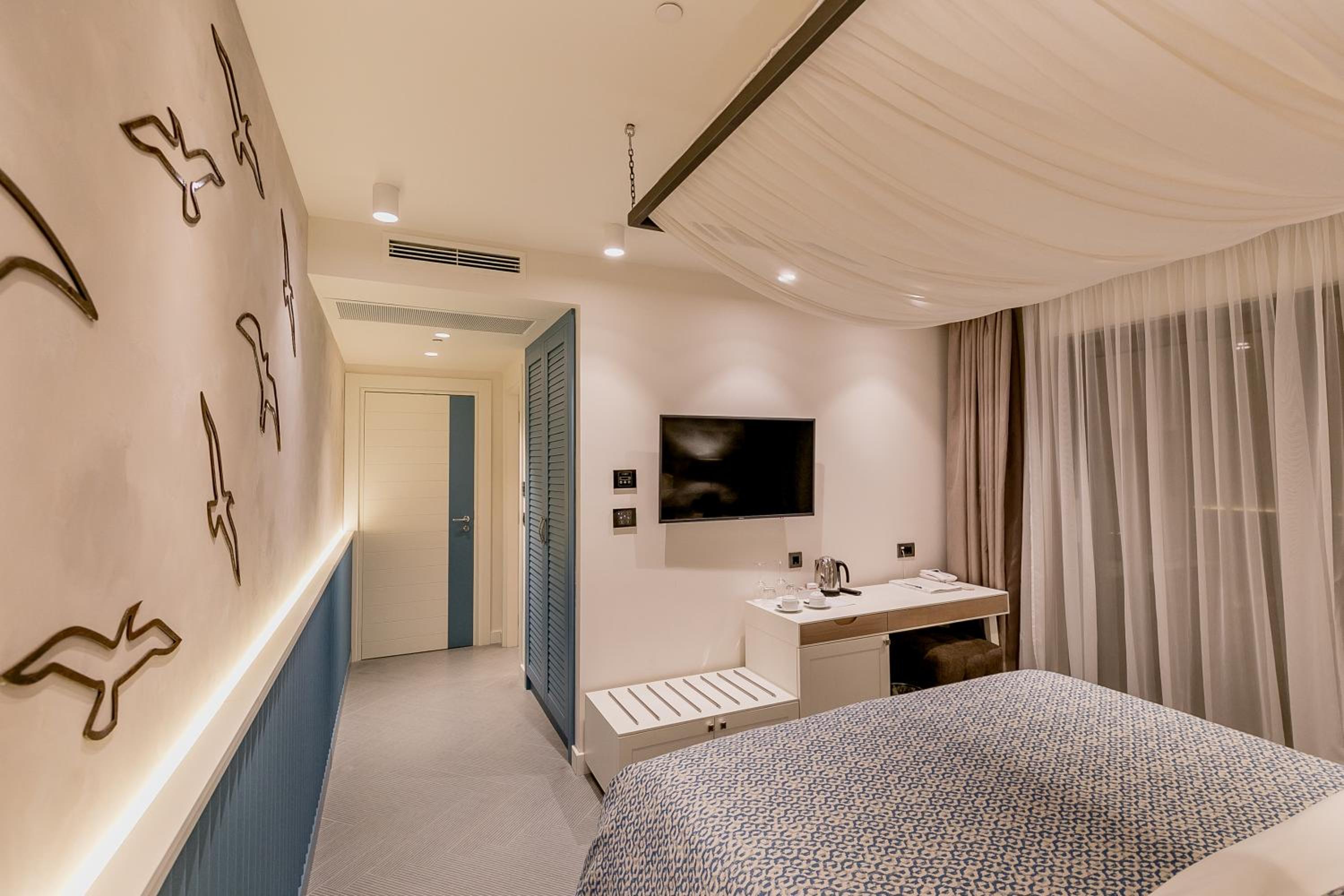 Double Room with Sea View - Photo 5