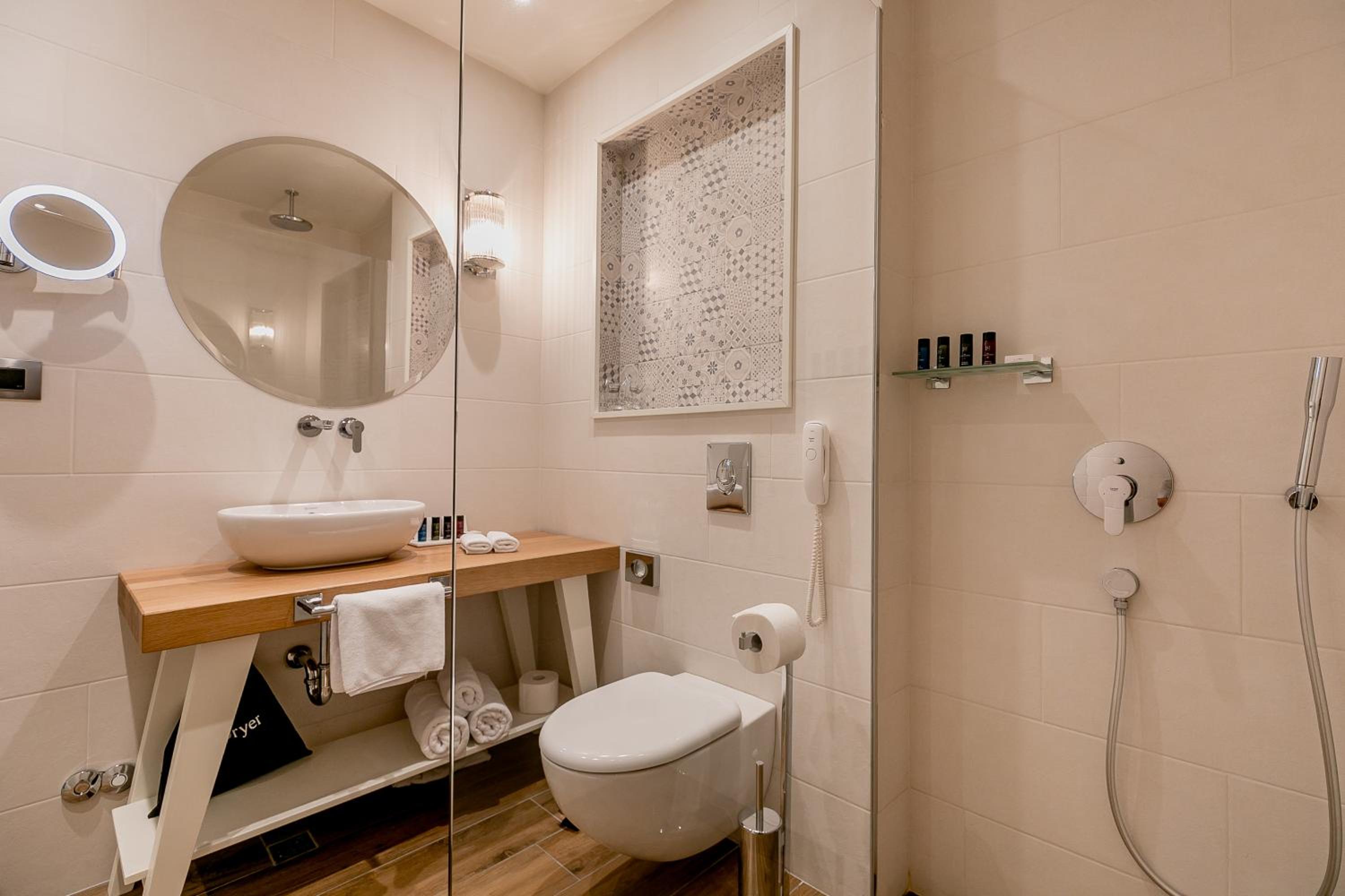 Double Room with Sea View - Photo 3