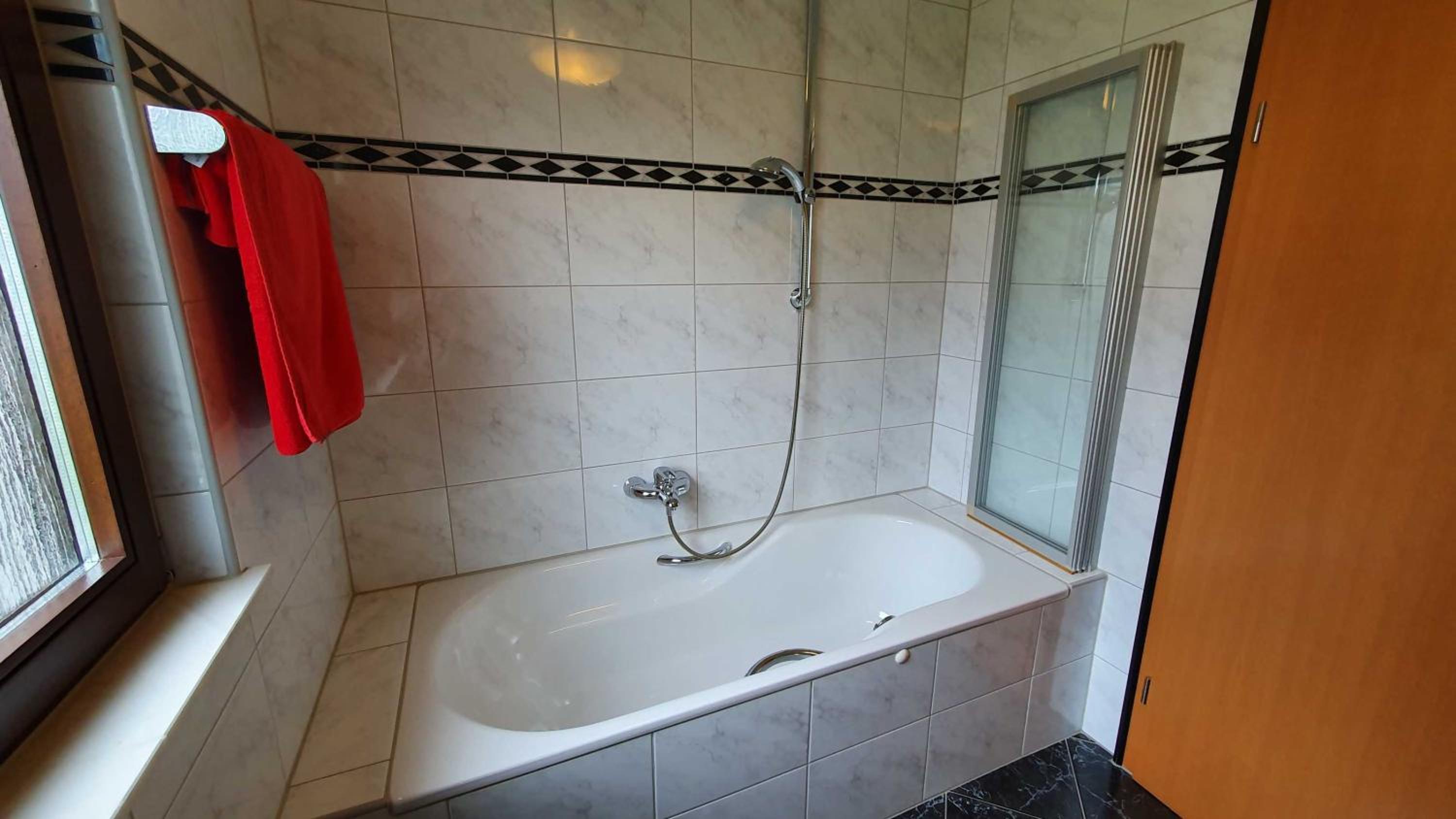 Two-Bedroom House photo 2