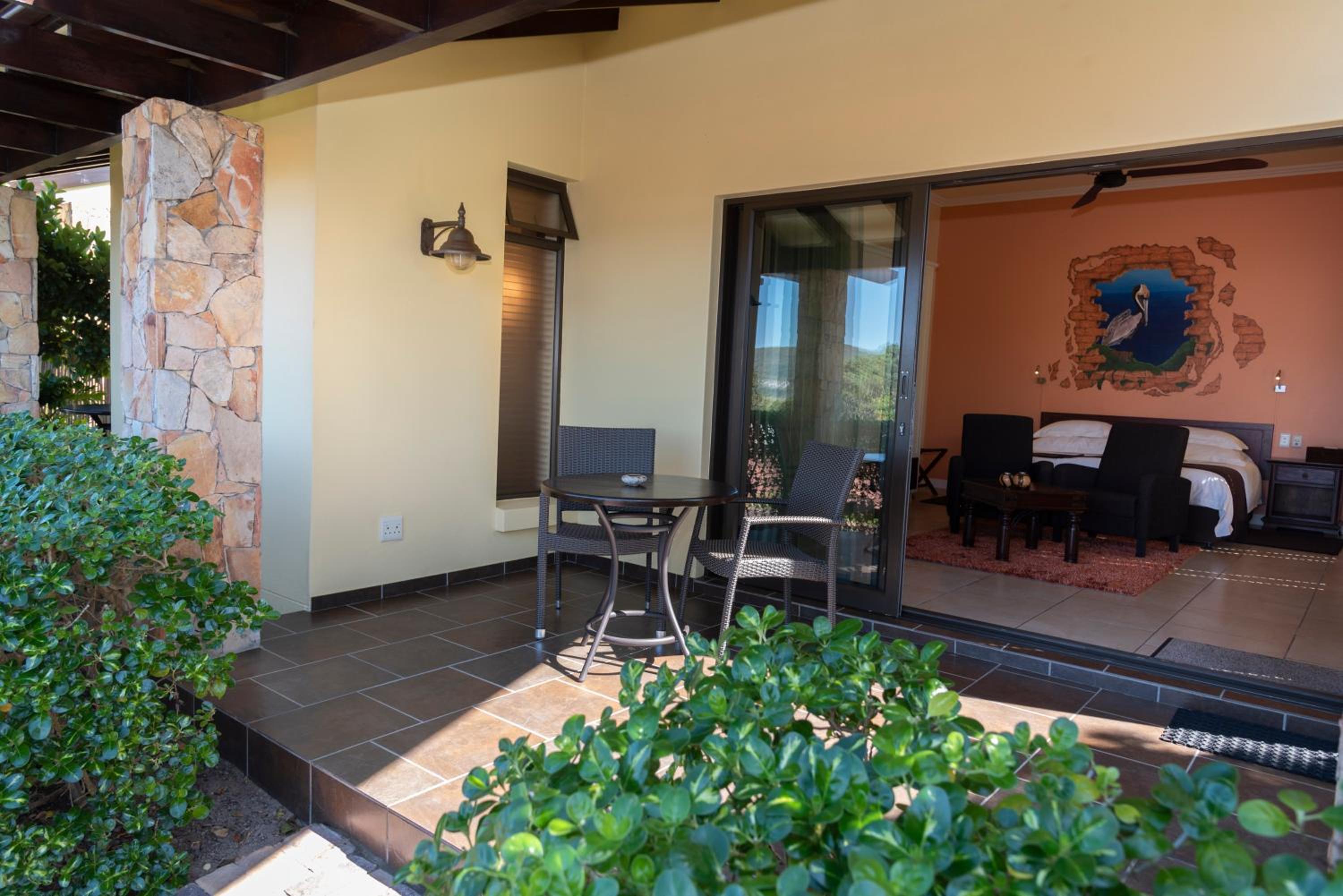 Pelican Suite - Superior Double or Twin Room photo 2