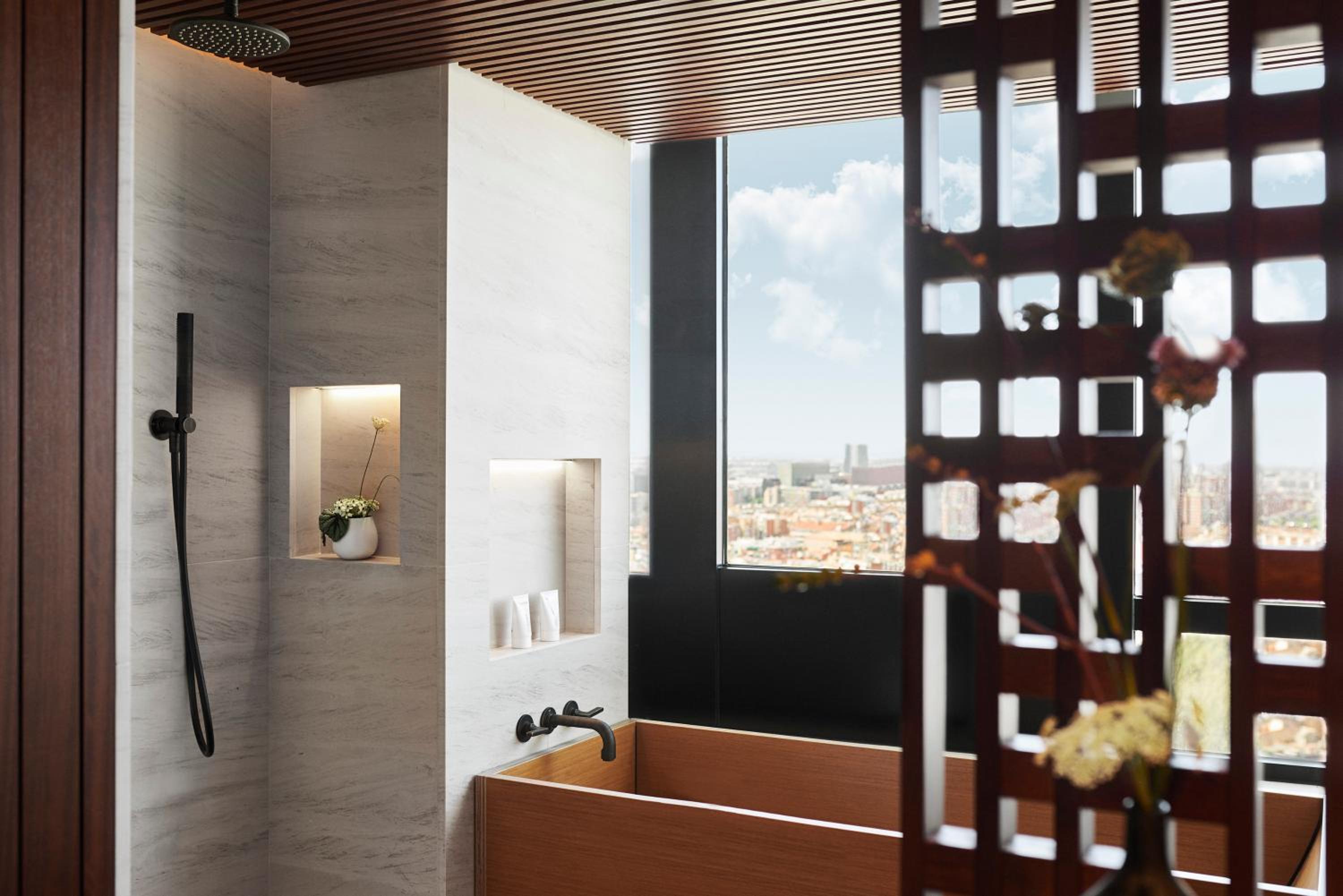Nobu Suite thumbnail 6