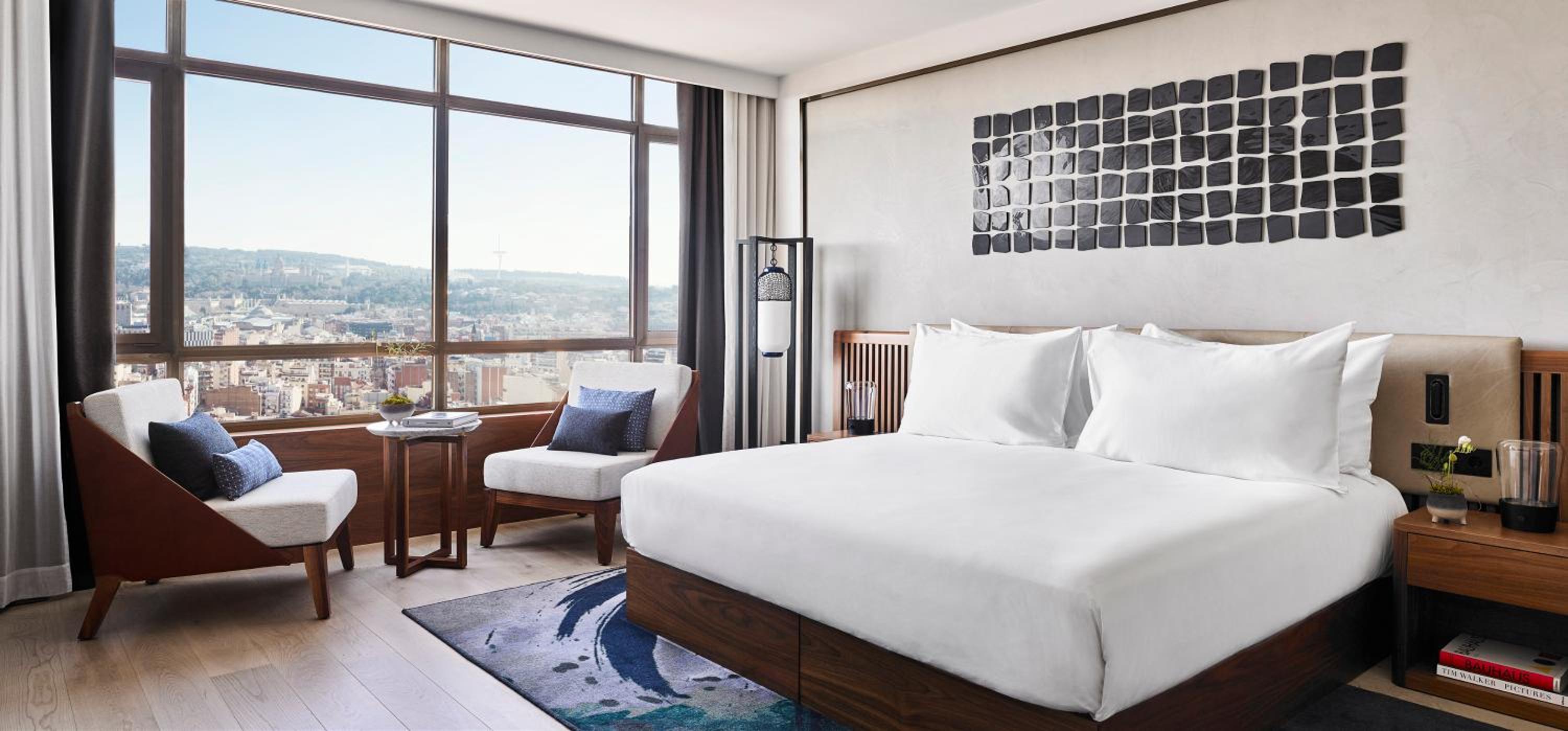 Premium Skyline Room