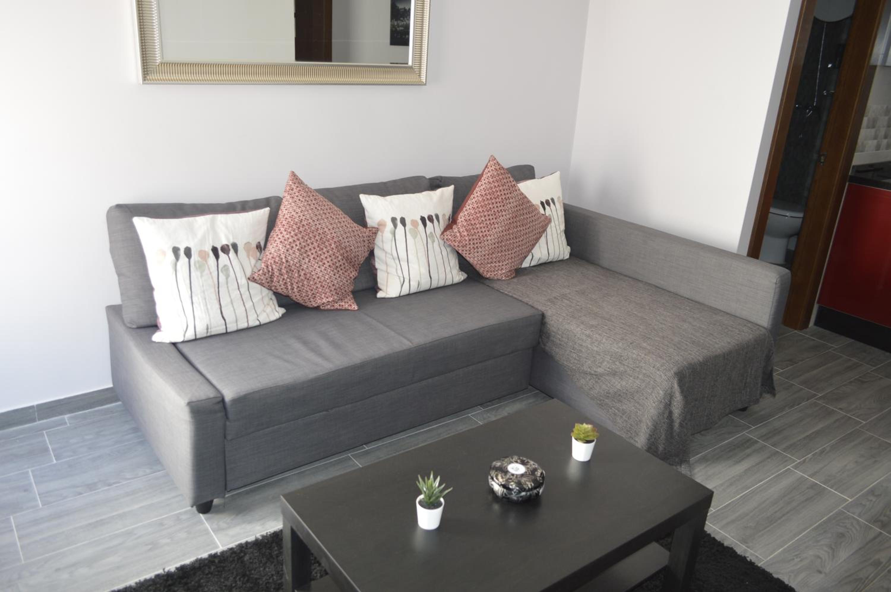 Two-Bedroom Apartment - Photo 6