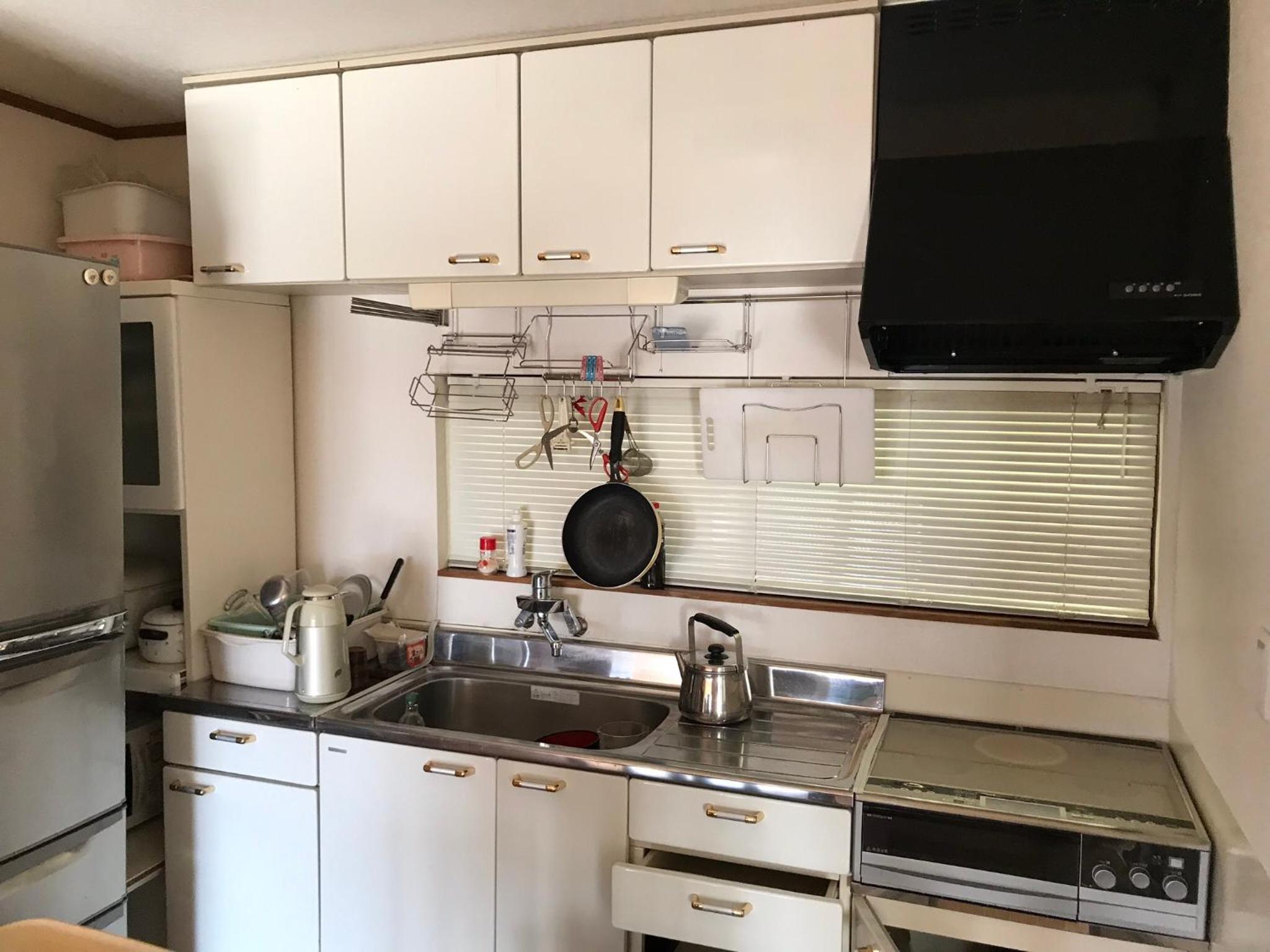 Three-Bedroom House - Photo 11