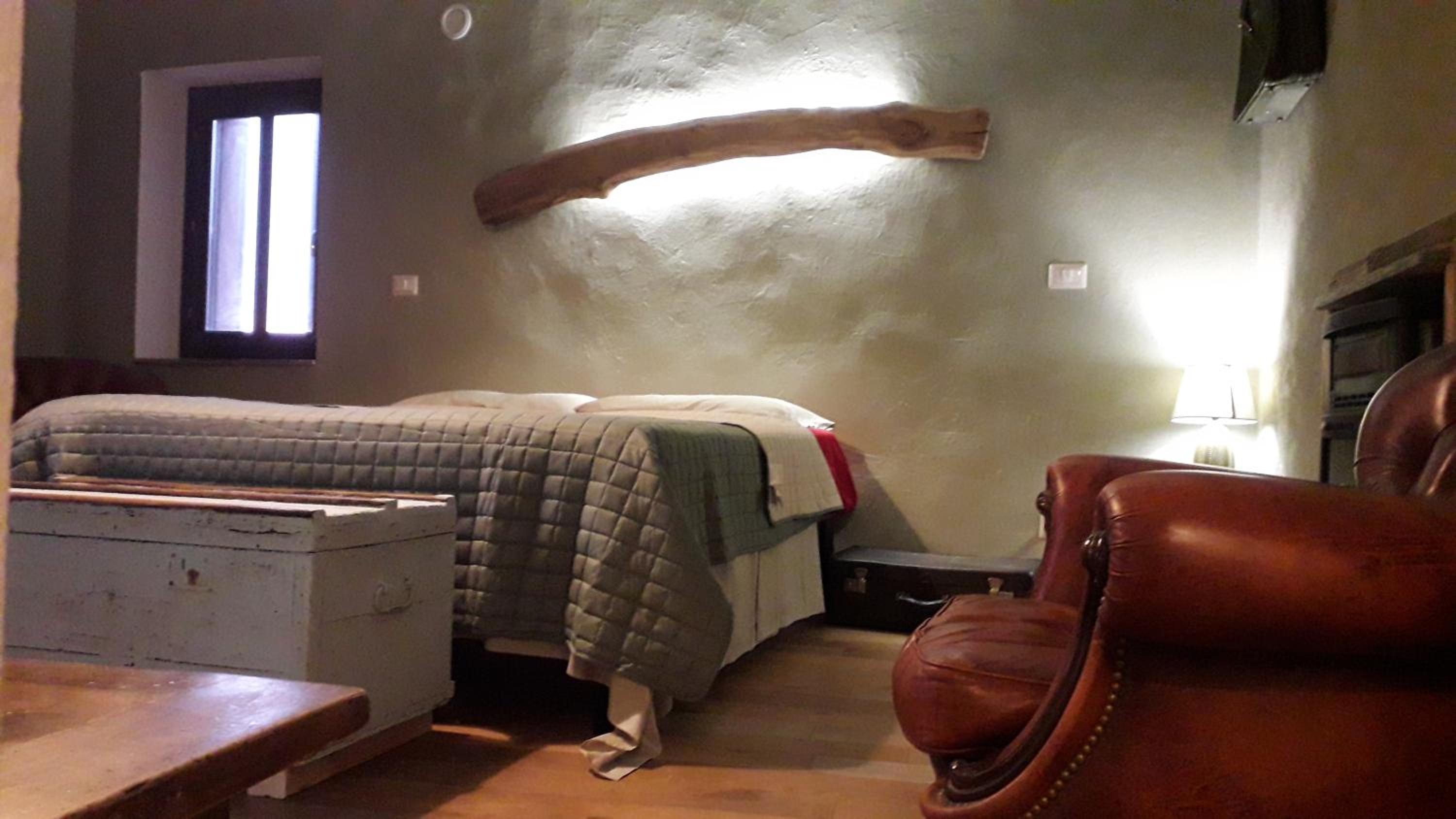 Family Room with Private Bathroom photo 3