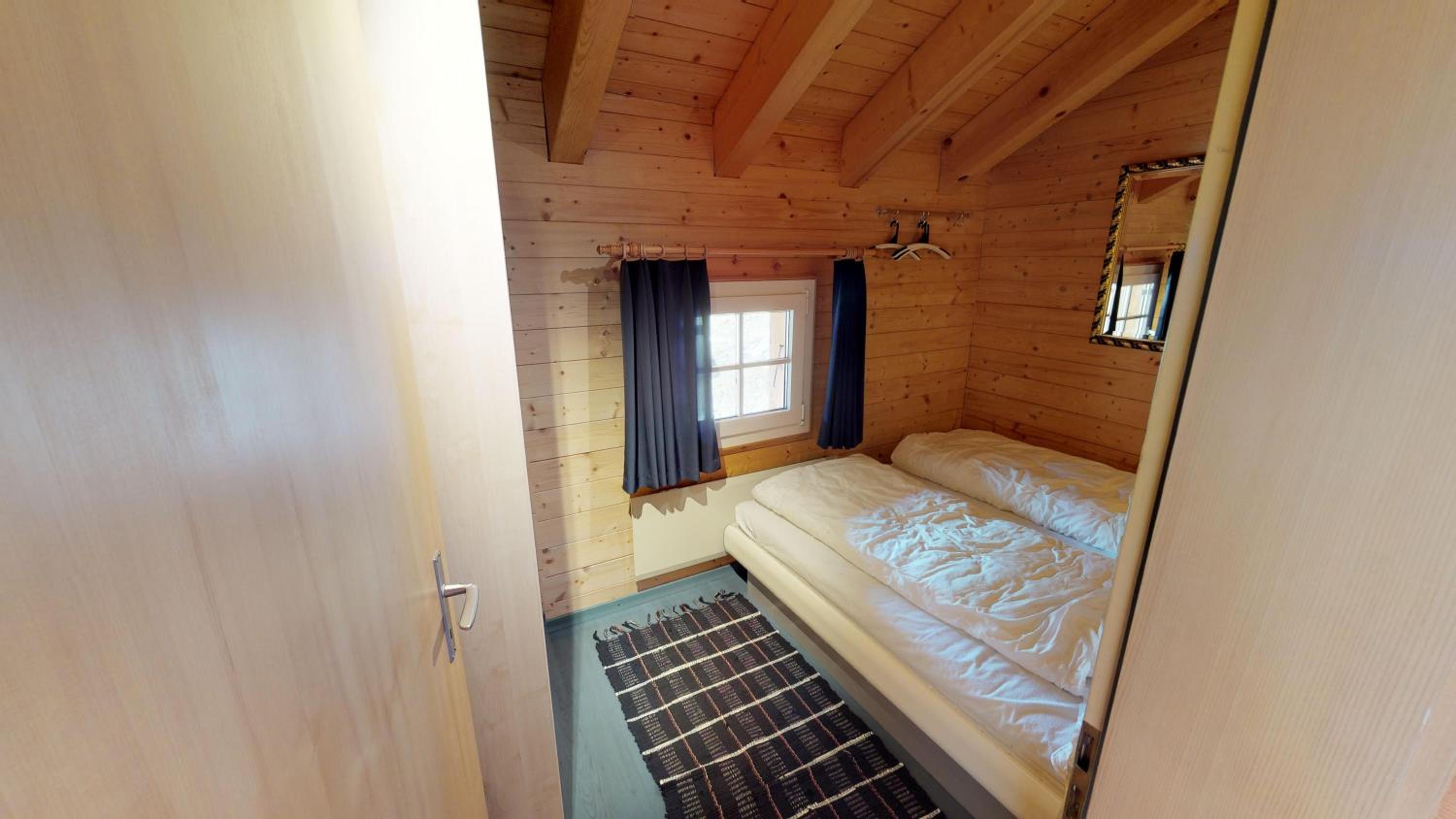 Three-Bedroom Apartment photo 1