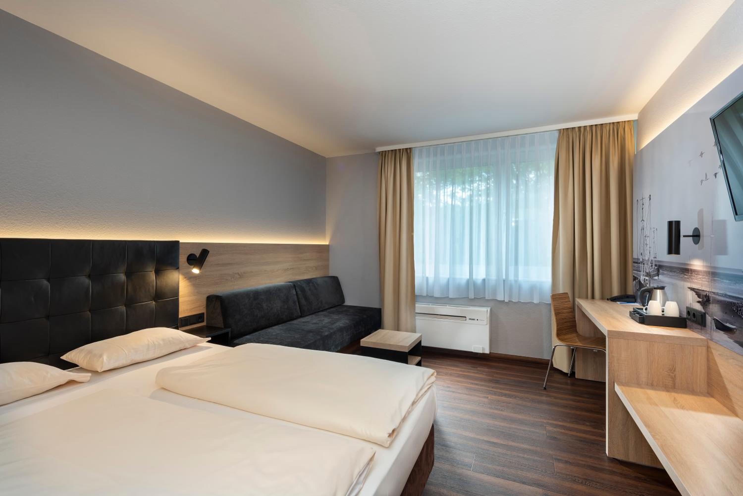 Double Room - Photo 11