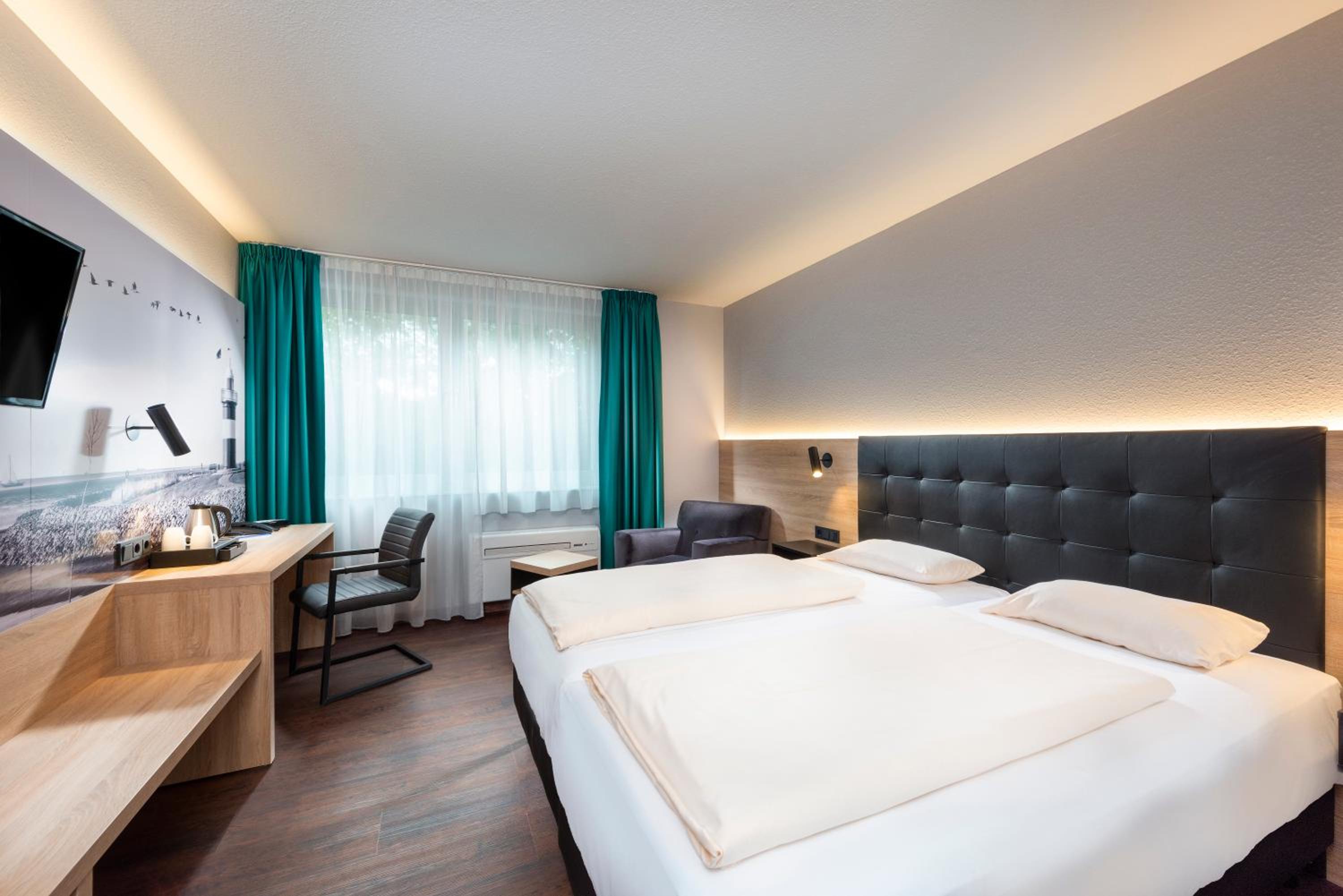 Double Room - Photo 13