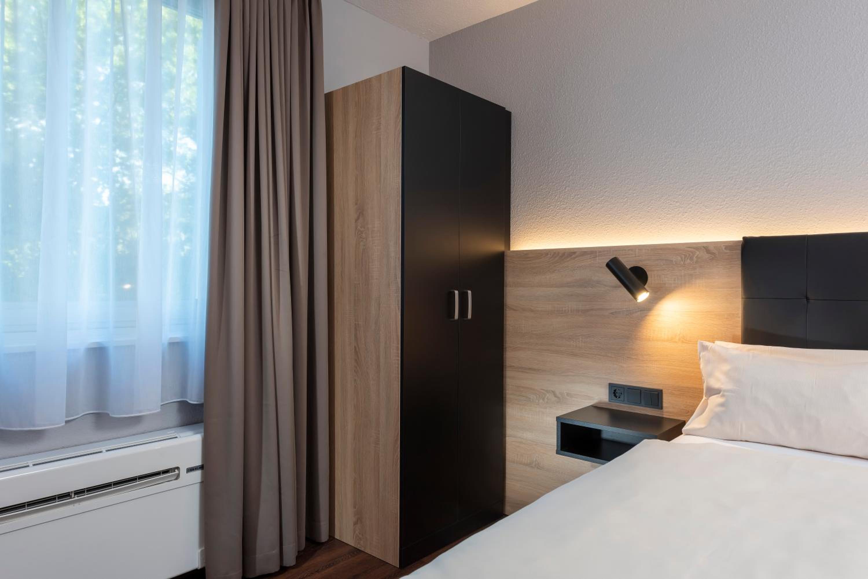 Double Room - Photo 15