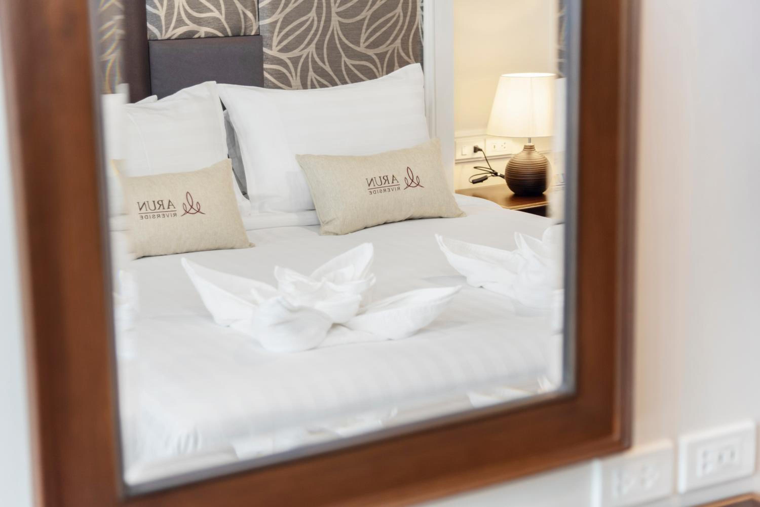 Standard Double Room with Balcony (No View) photo 3