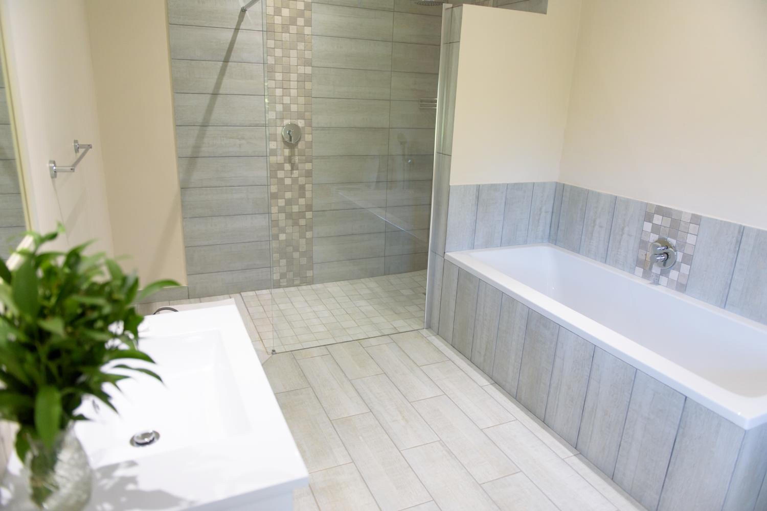 Suite - Photo 4