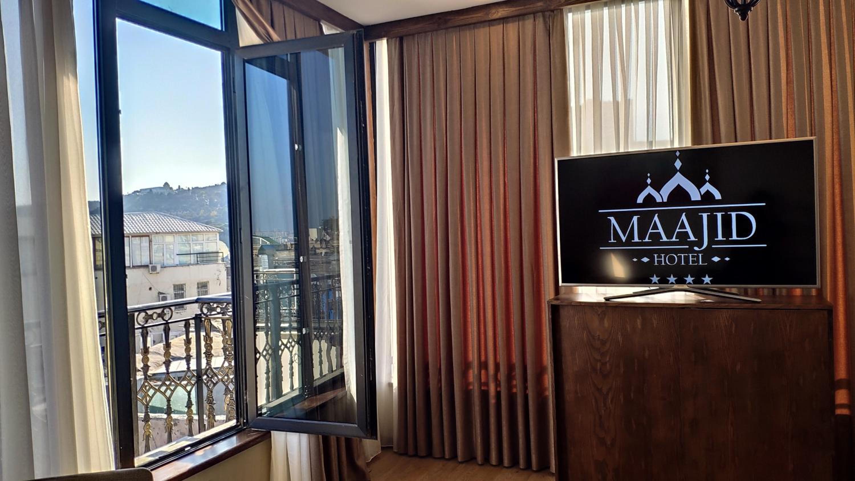 King Room with Balcony photo 3