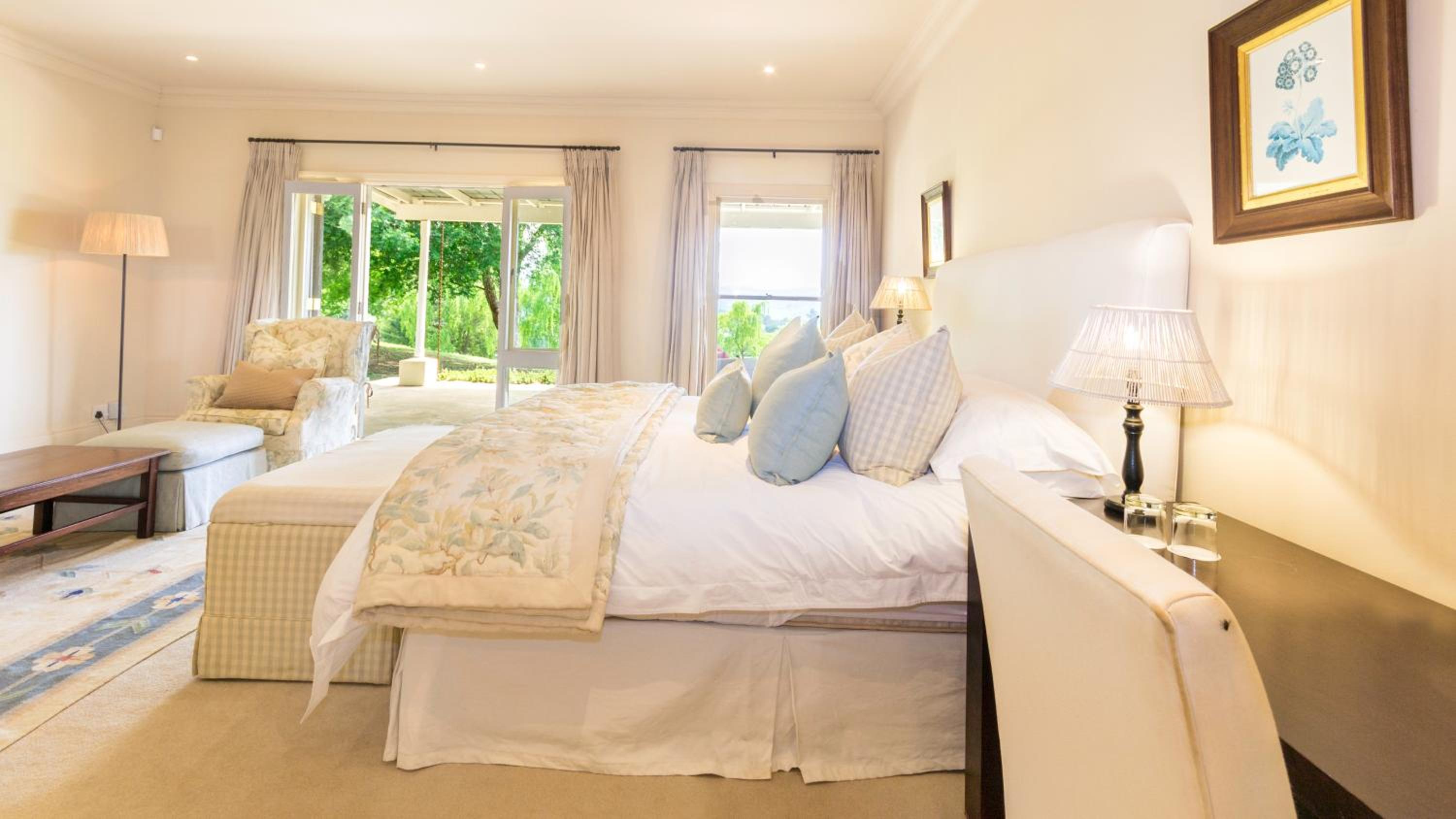 Luxury King Room photo 1