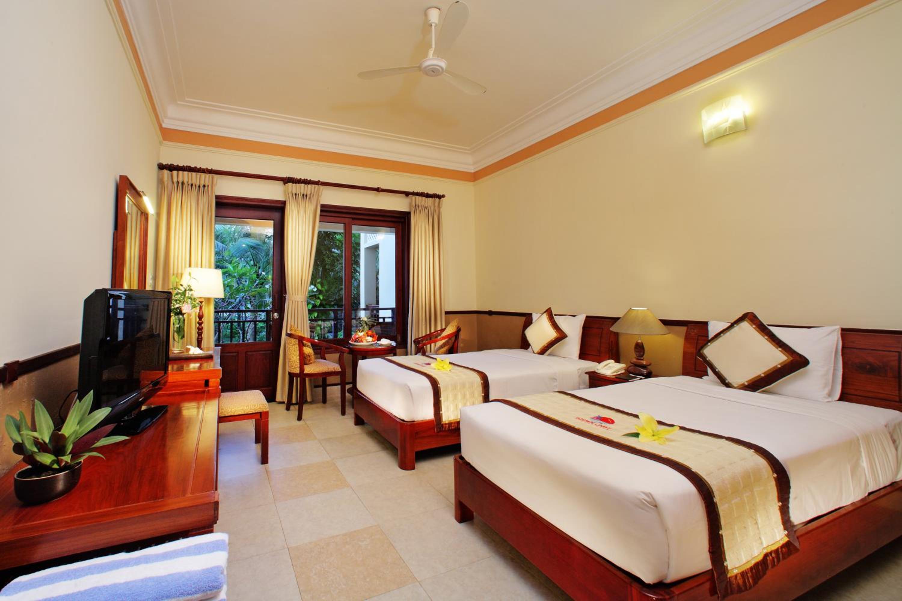 Superior Double or Twin Room with Garden View - Photo 5