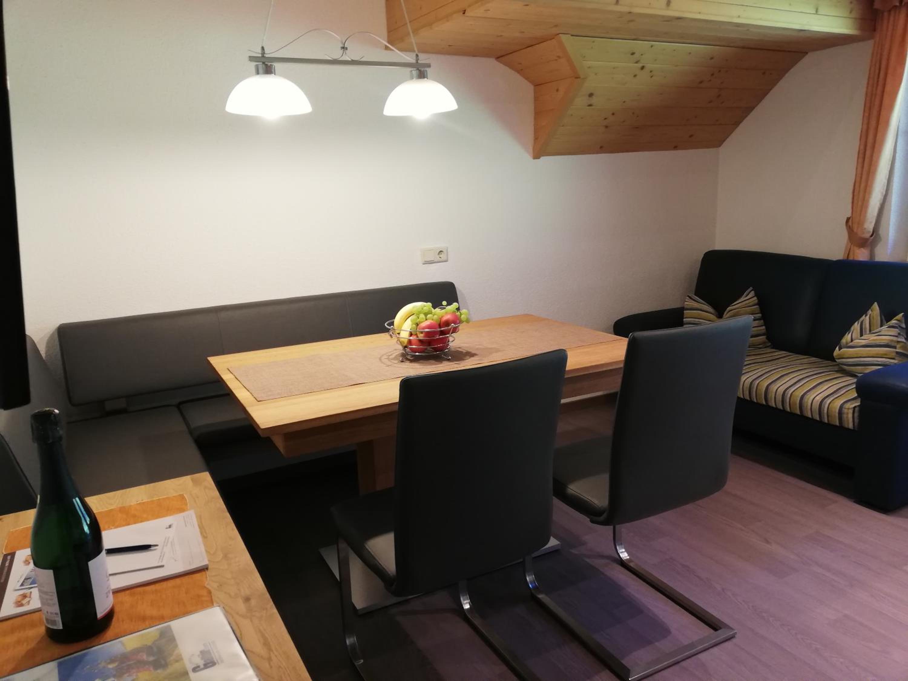 Three-Bedroom Apartment with Balcony photo 2