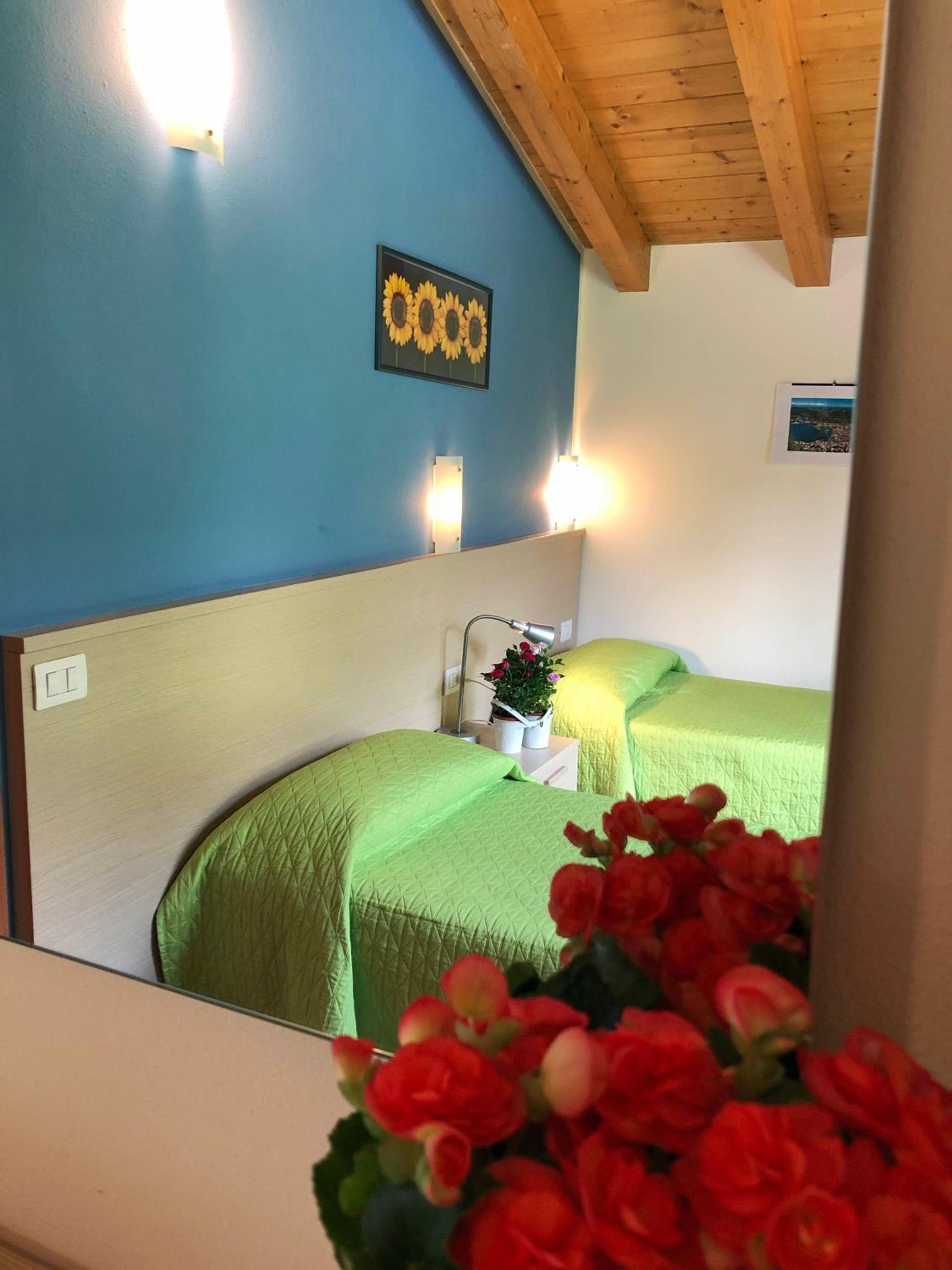 Superior Two-Bedroom Apartment with Lake View