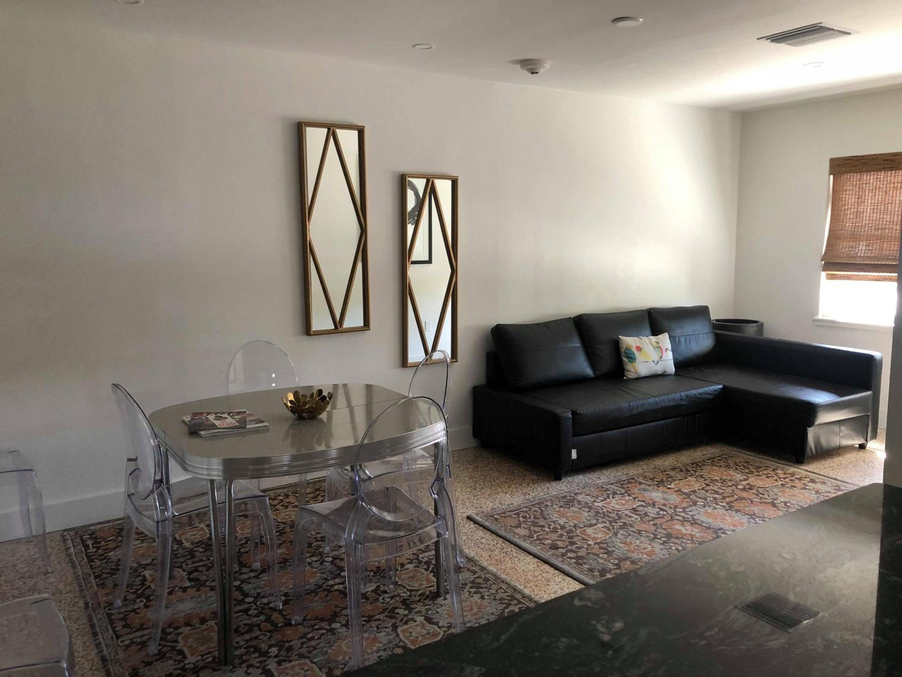 The Paradise Suite - Photo 10