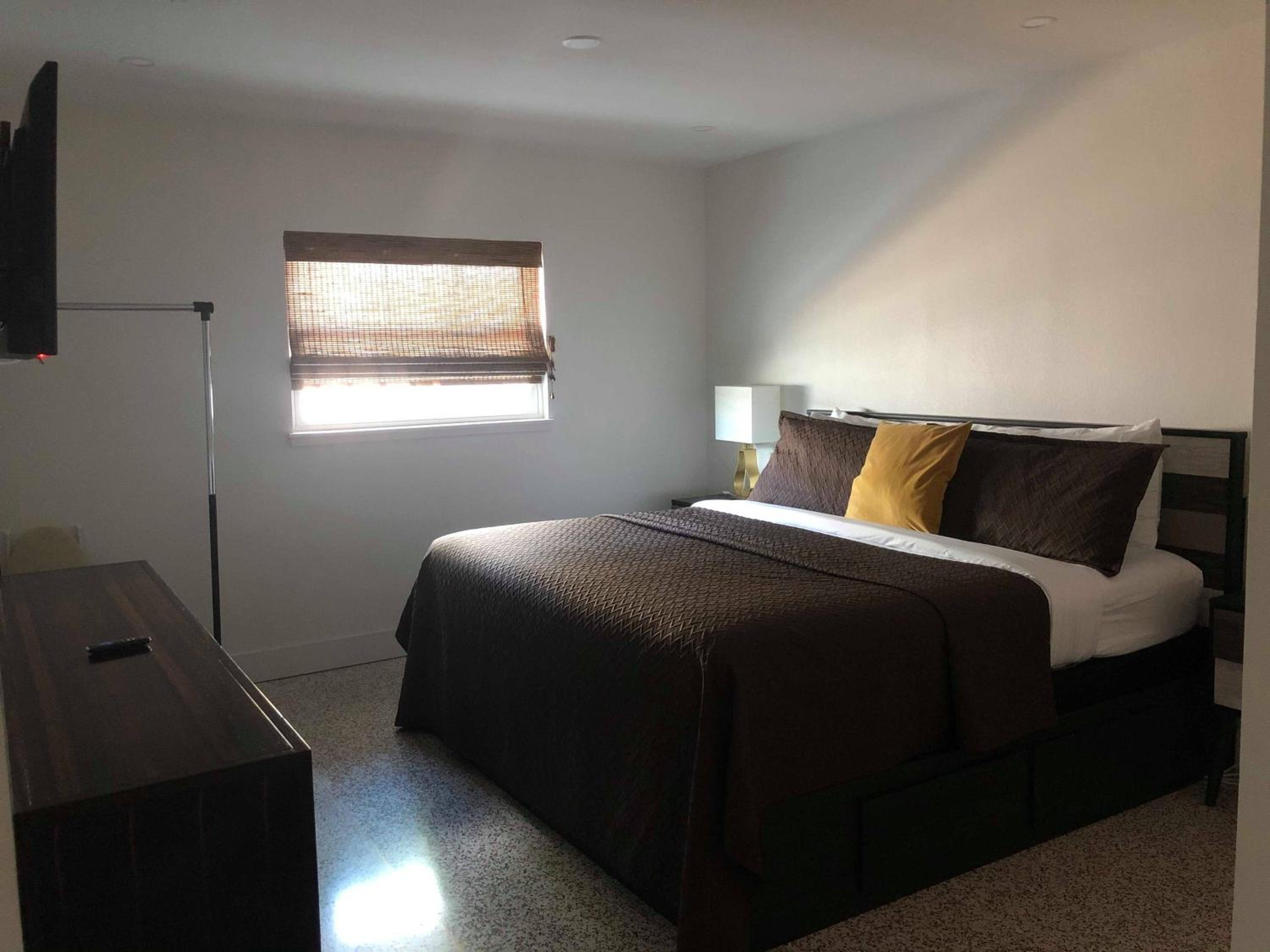 The Paradise Suite - Photo 12