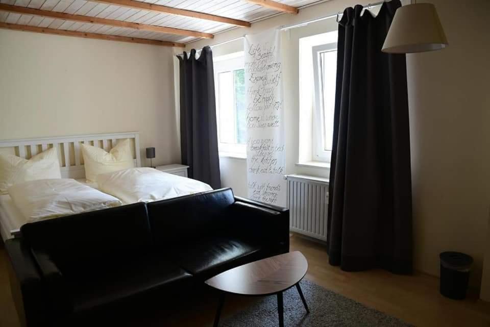 Double Room - Photo 9