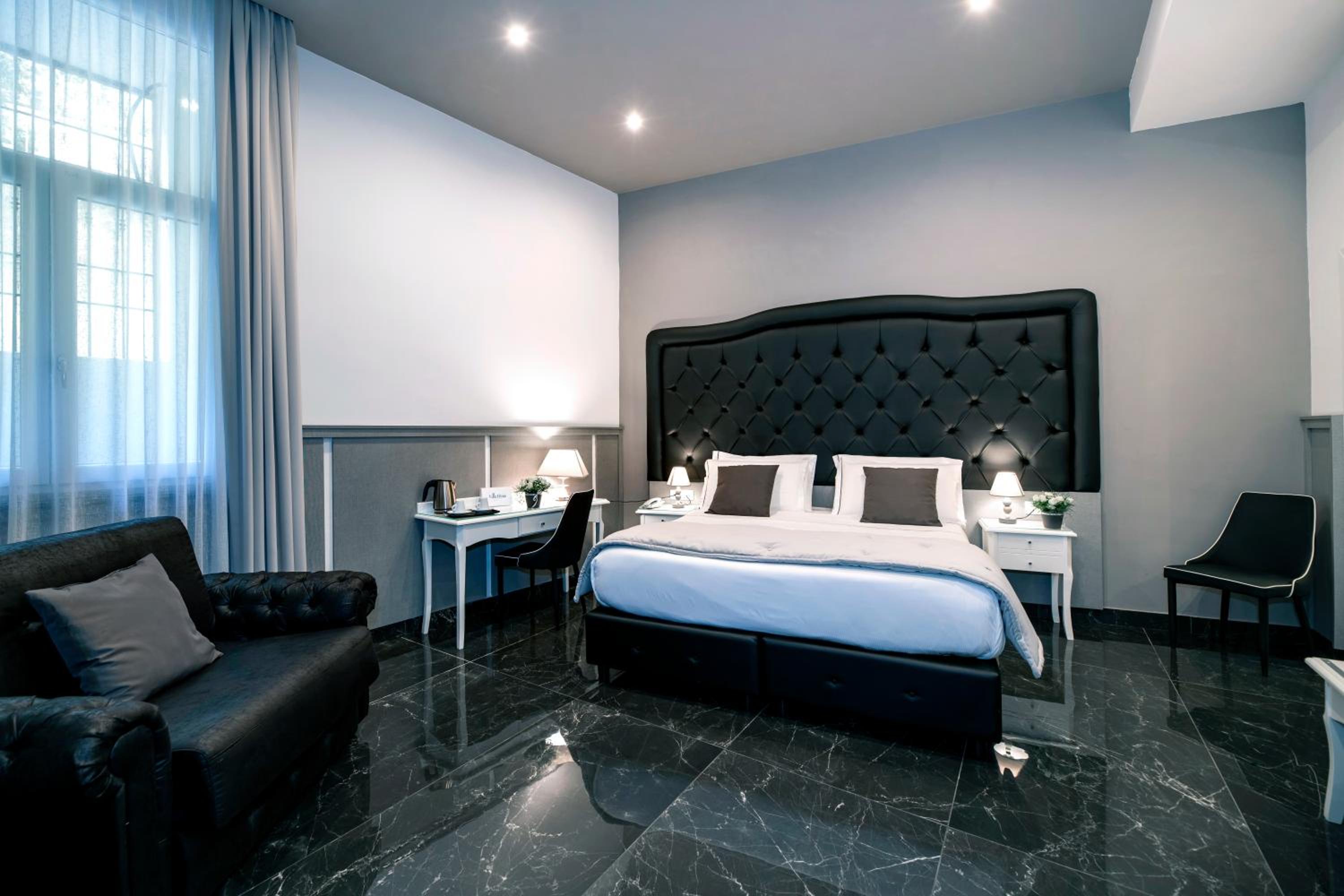 Large Double or Twin Room
