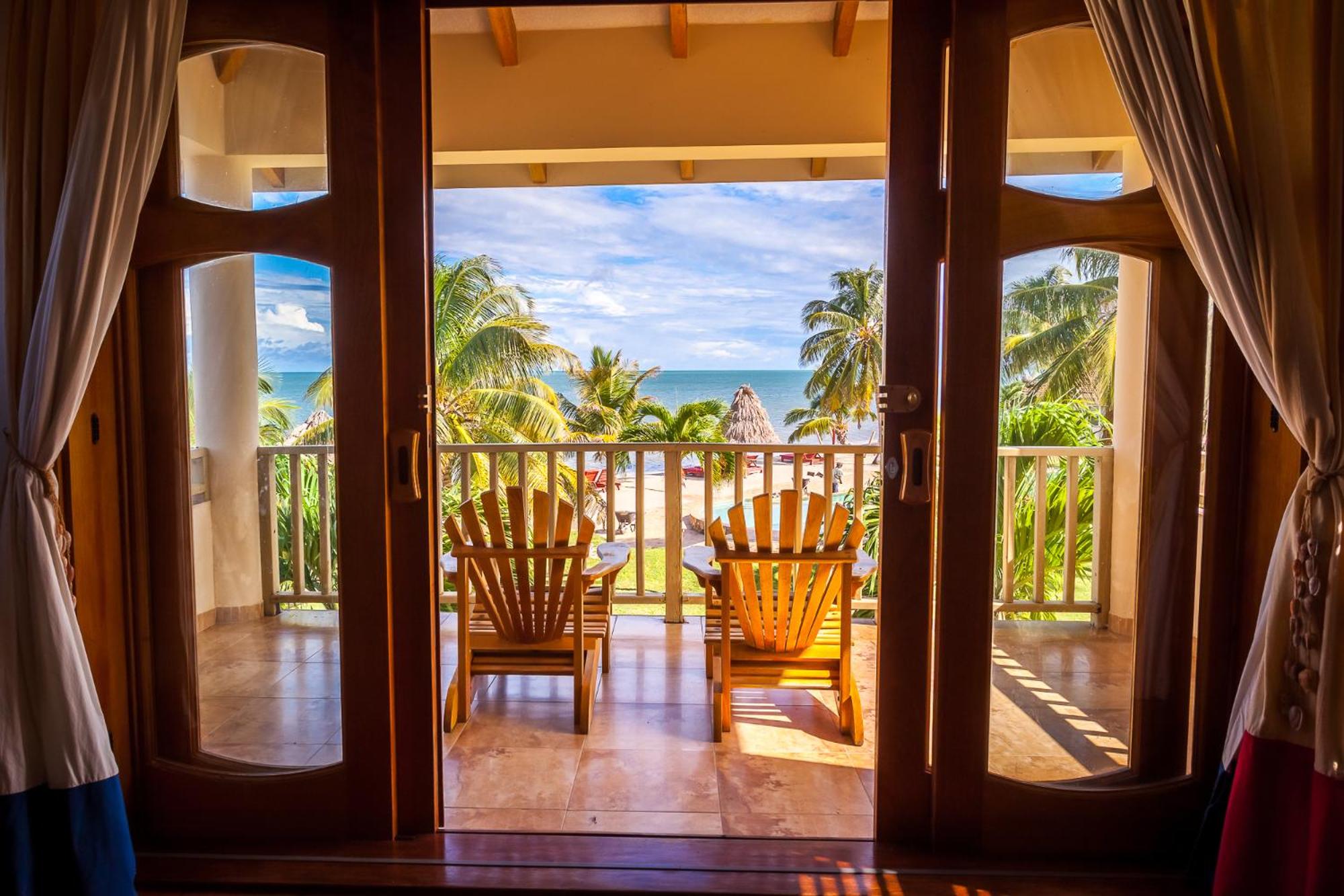 Three-Bedroom Villa - Photo 11