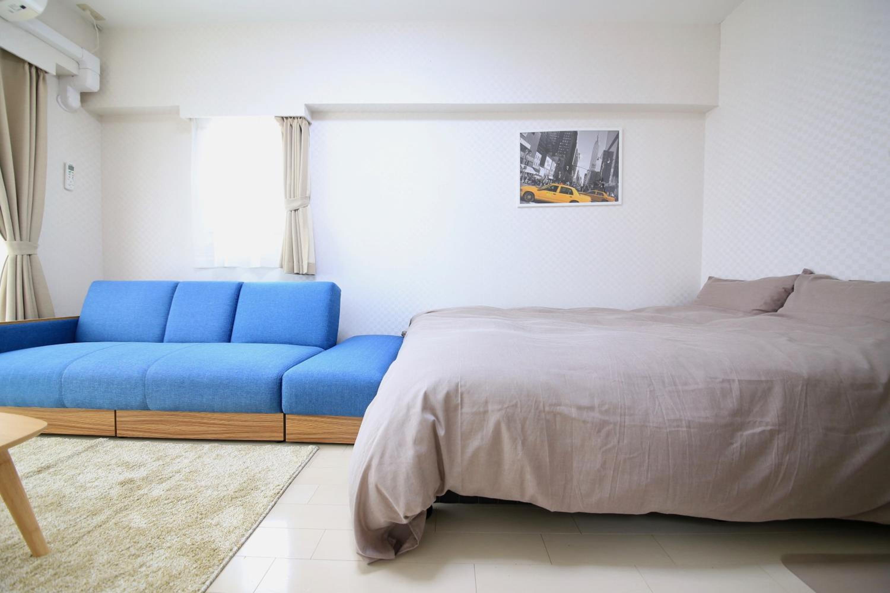 One-Bedroom Apartment photo 2