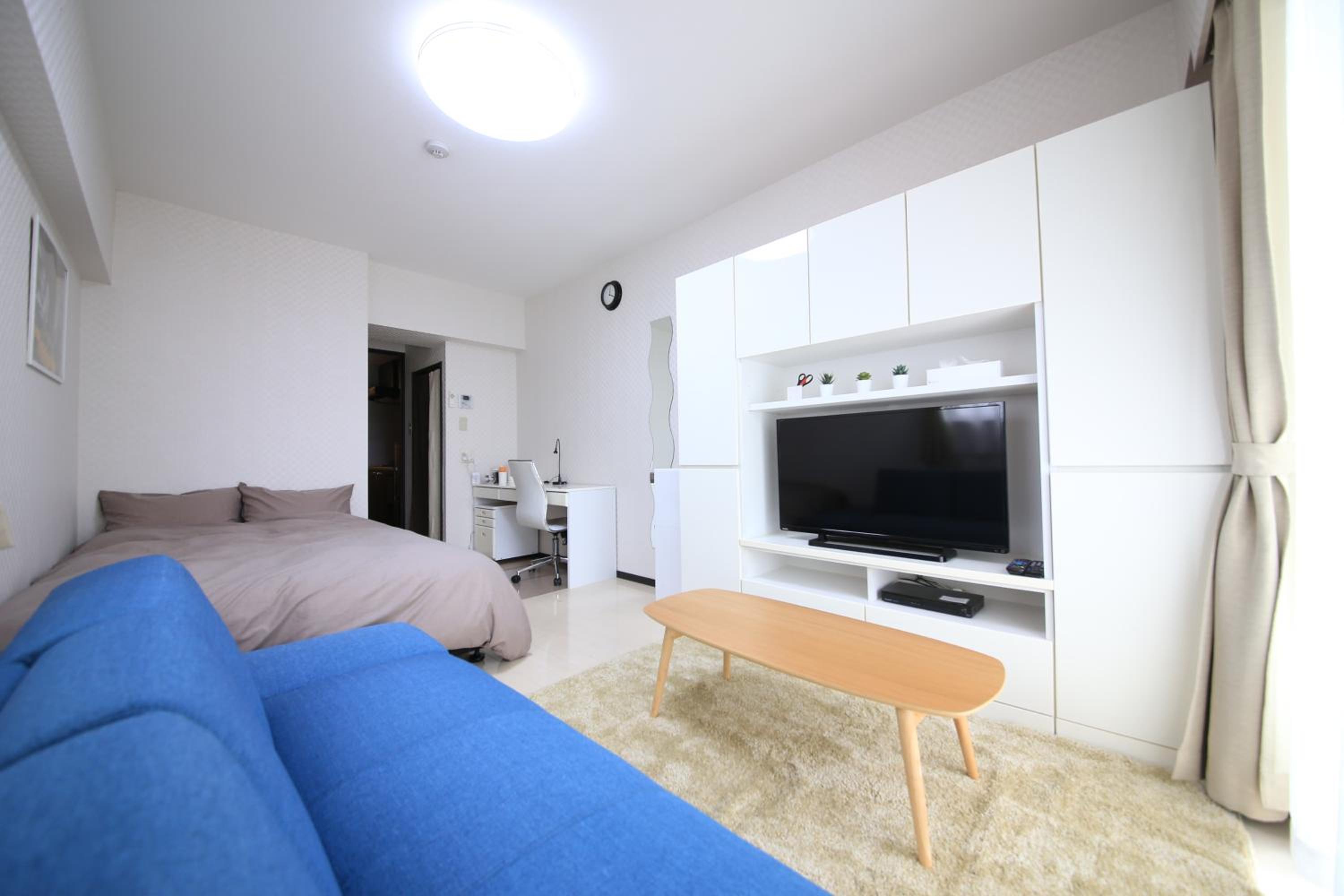 One-Bedroom Apartment photo 3