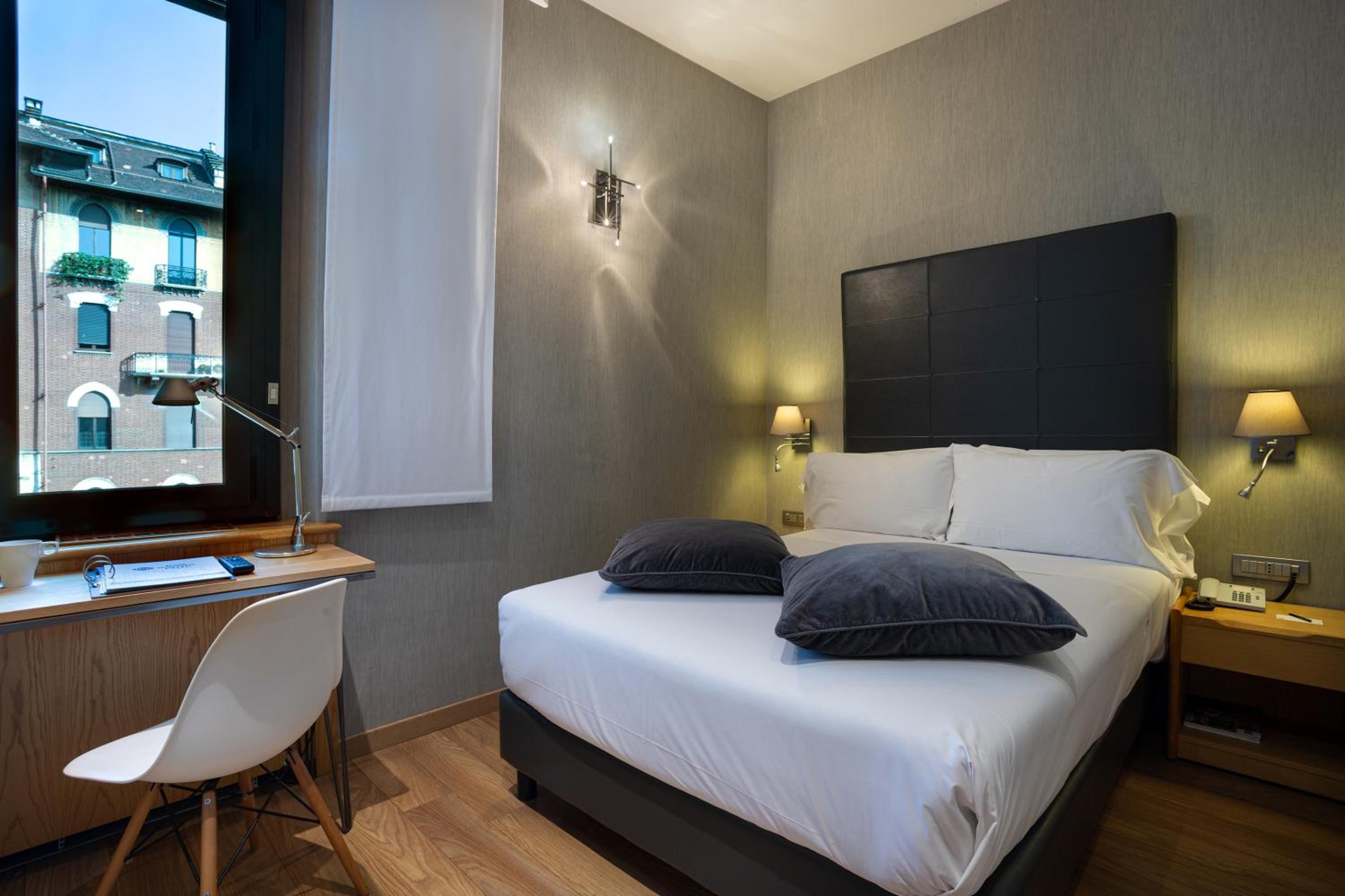 Classic Double Room - Photo 5