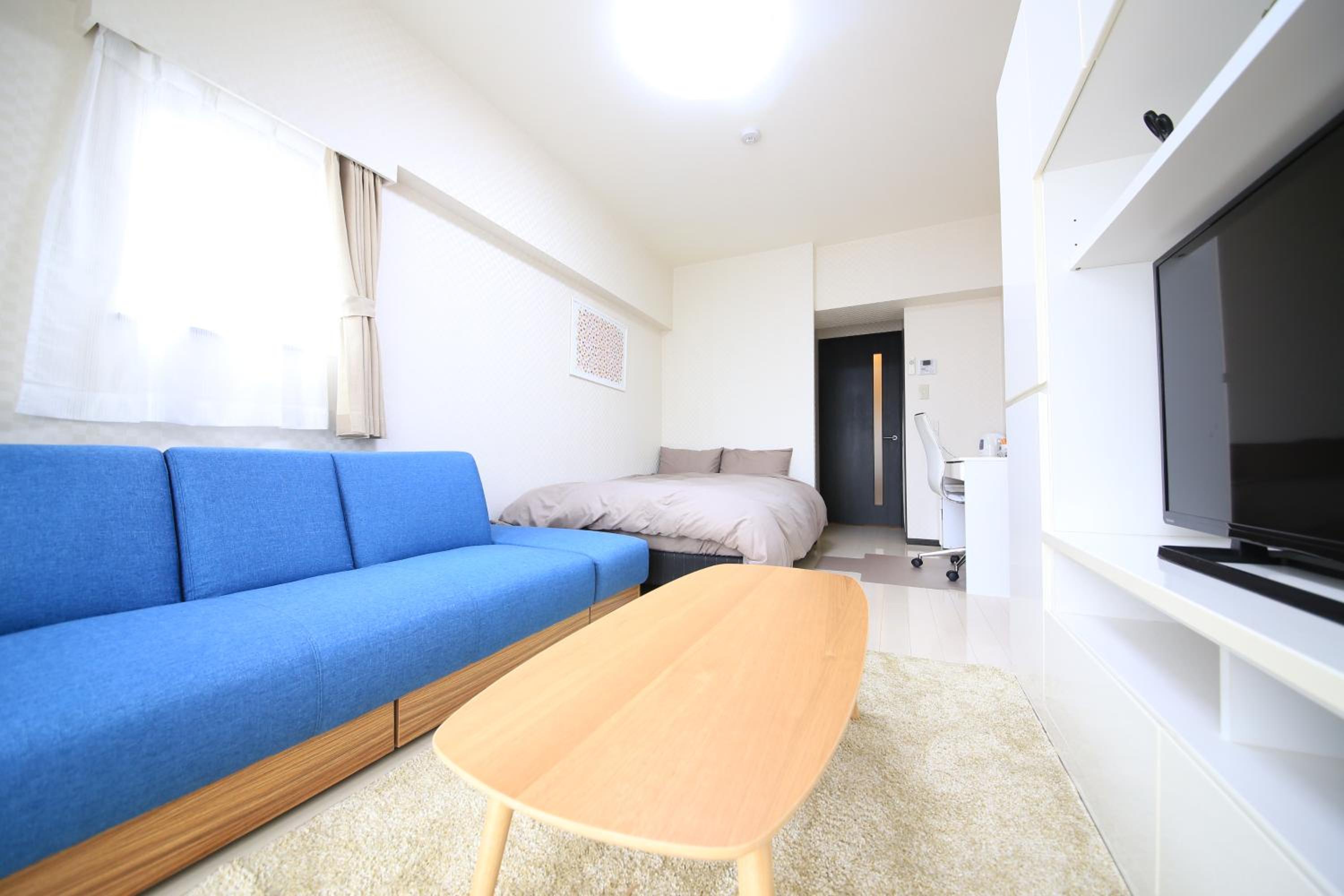 One-Bedroom Apartment photo 1