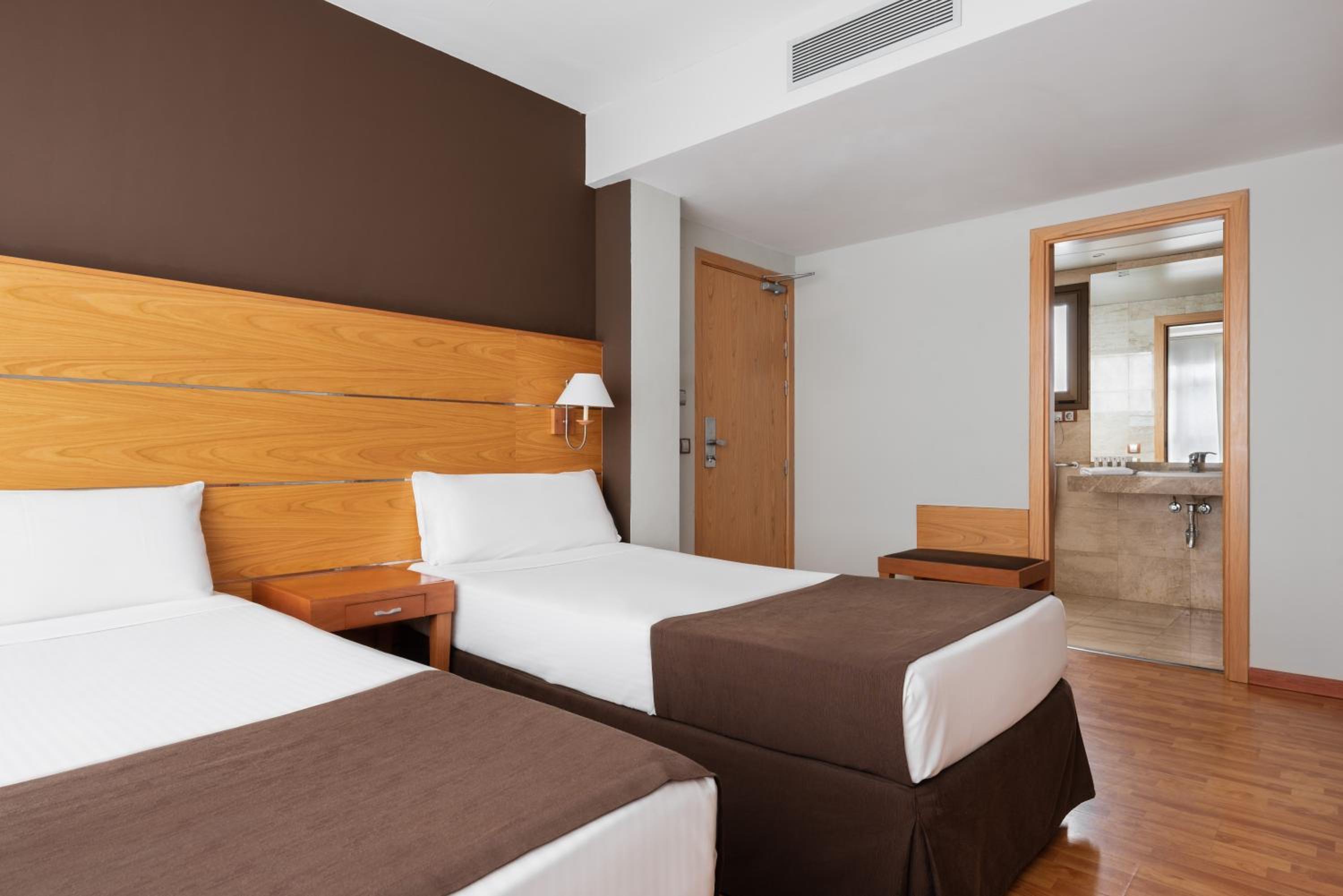 Interior Double or Twin Room - Photo 1
