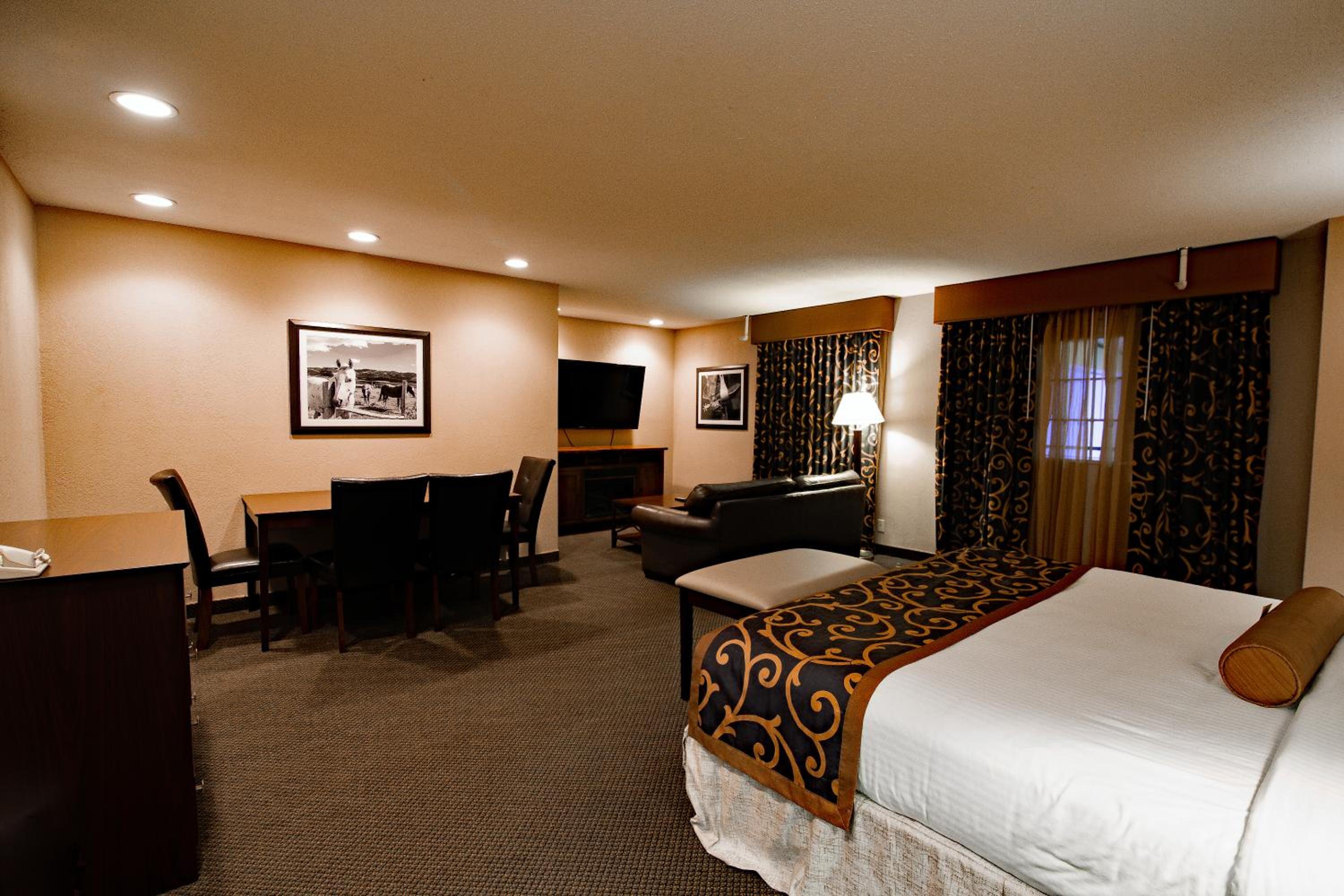 Deluxe Junior Suite photo 1