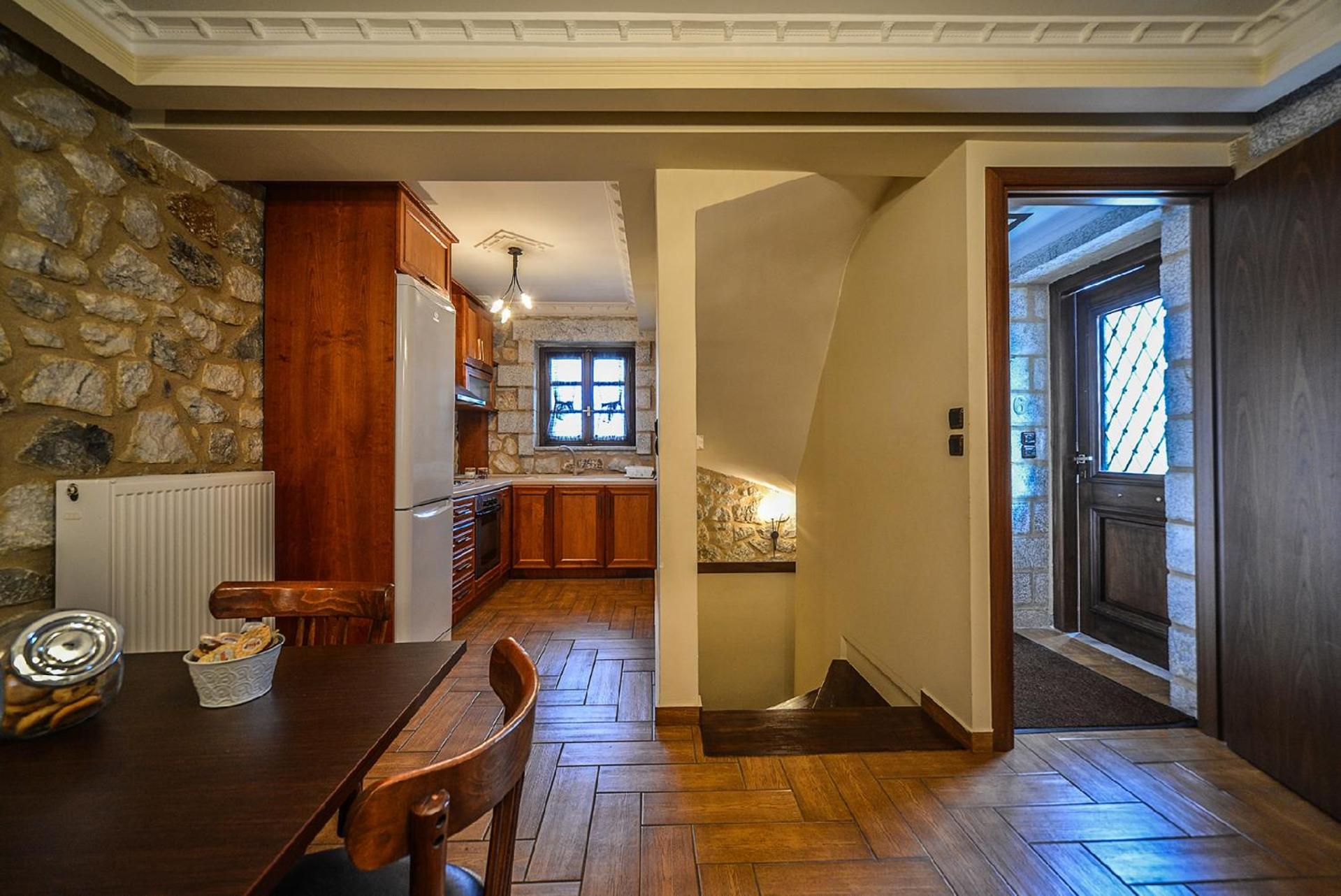 Two-Bedroom Suite - Photo 22