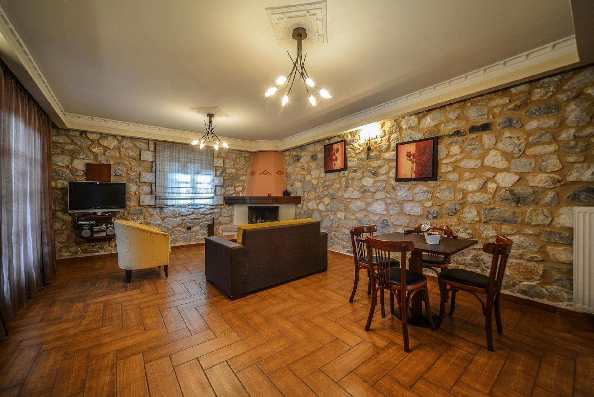 Two-Bedroom Suite - Photo 11