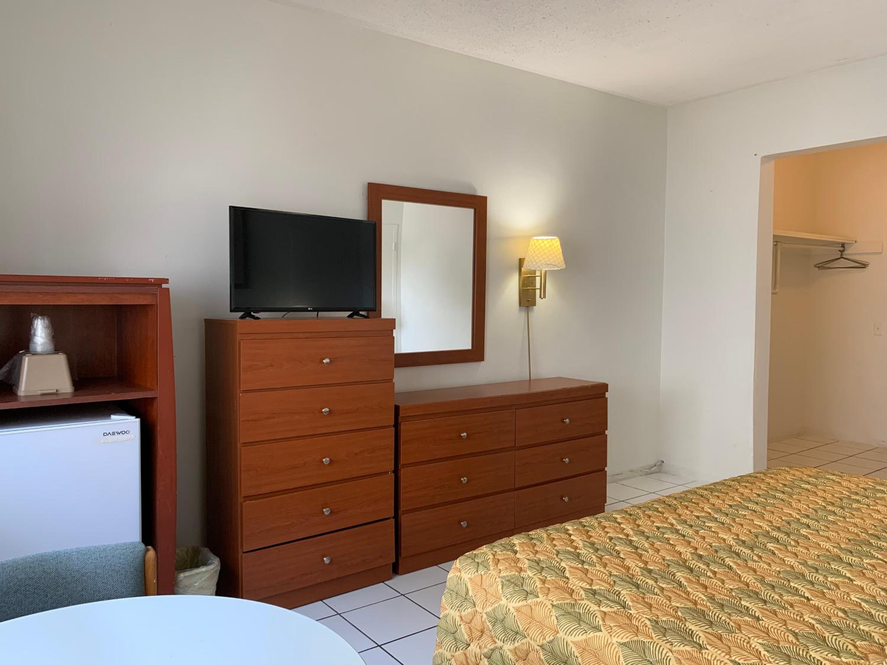 King Room - Disability Access - Photo 1