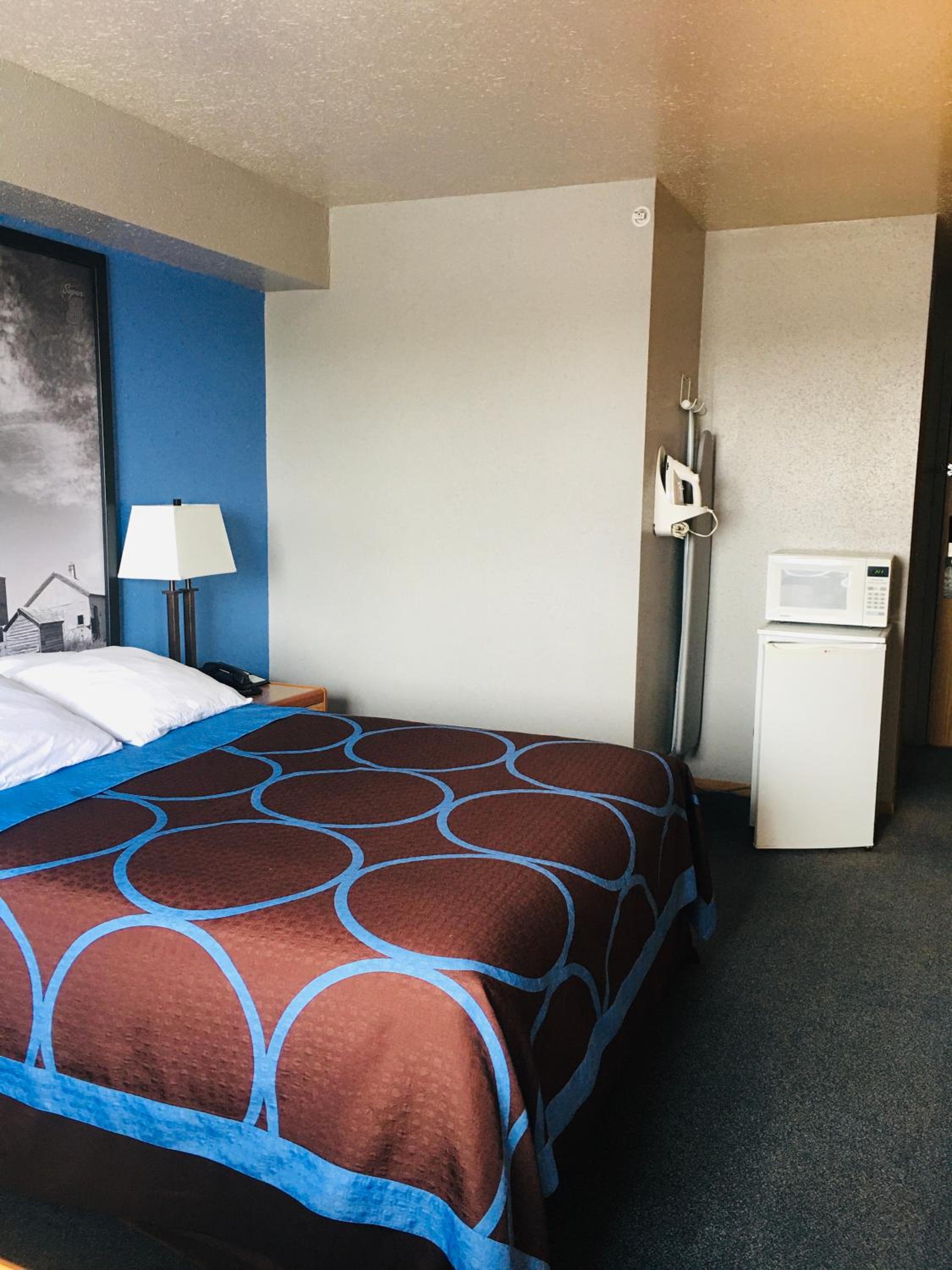 Queen Room - Disability Access/Non-Smoking - Photo 3