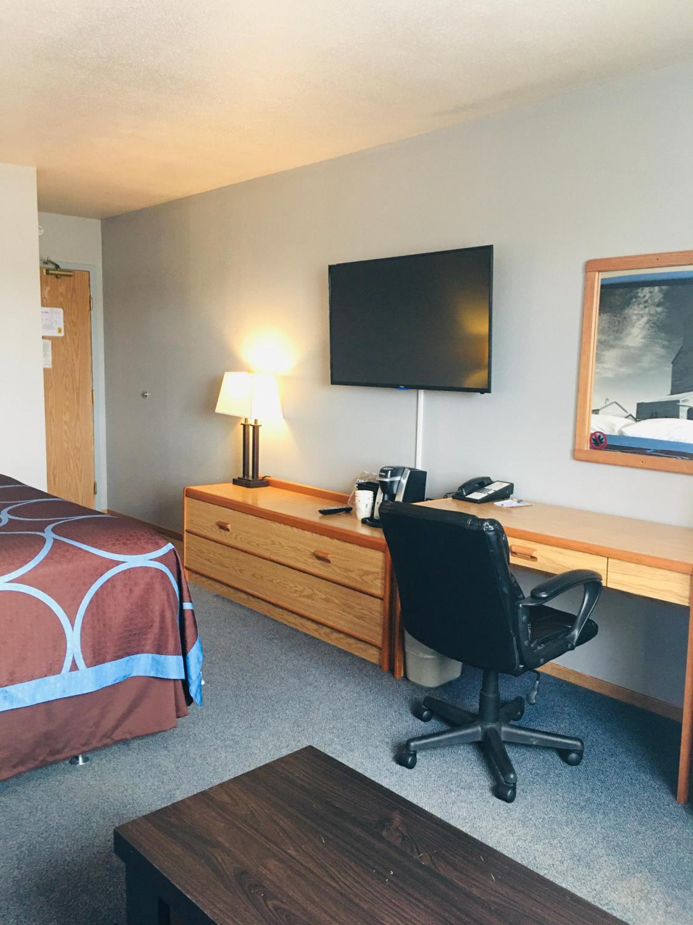 Business King Room - Non-Smoking - Photo 3