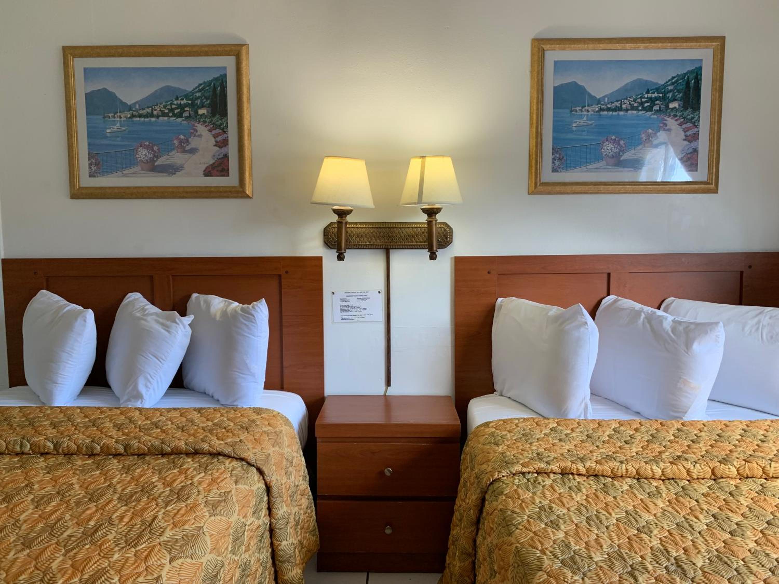 Double Room - Photo 2