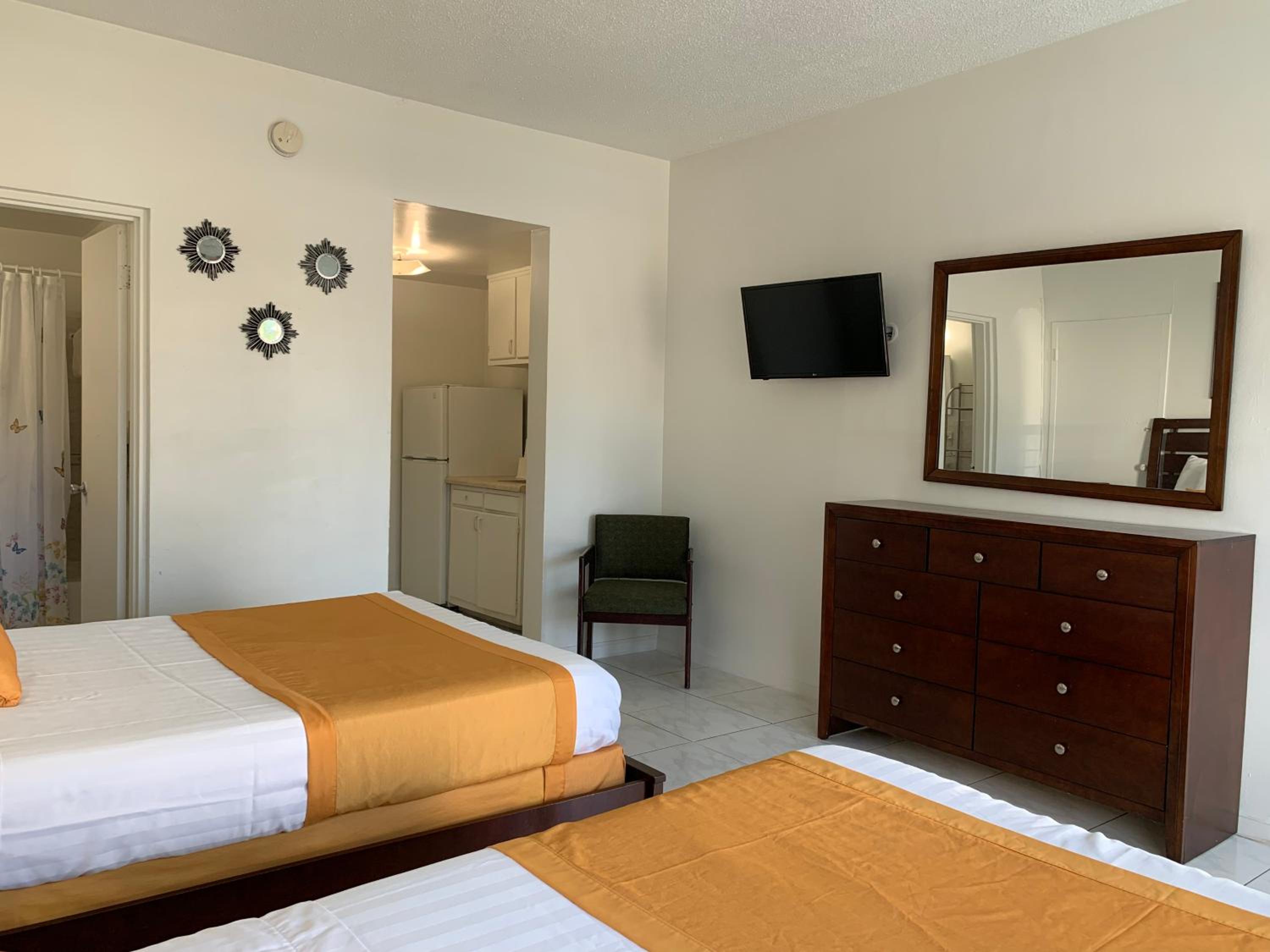 Double Room - Photo 9