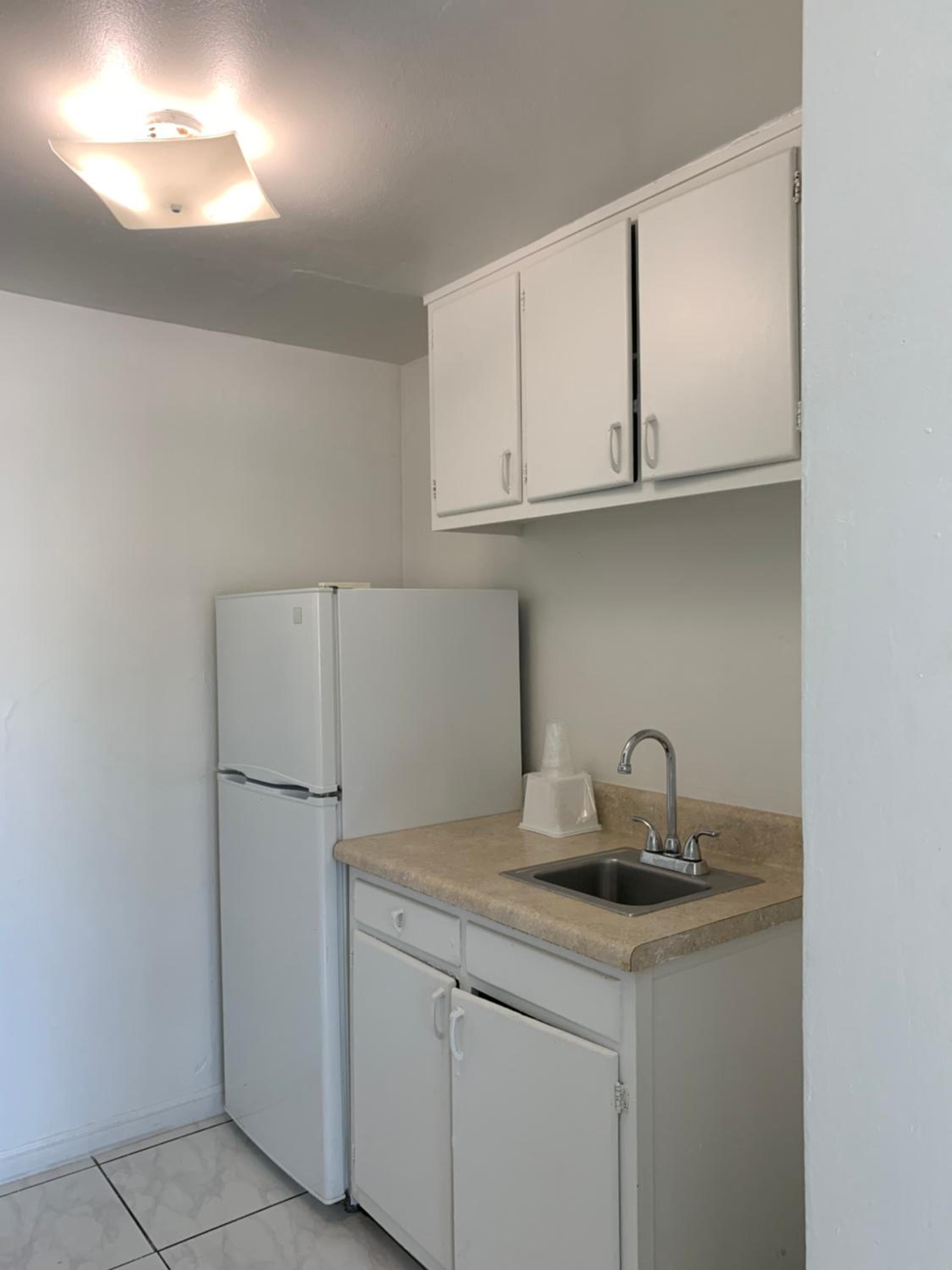Double Room - Photo 6