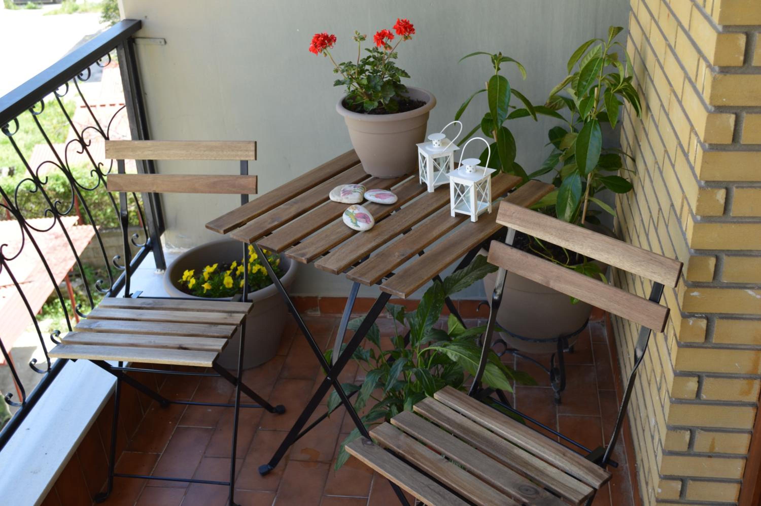 Apartment with Balcony - Photo 27